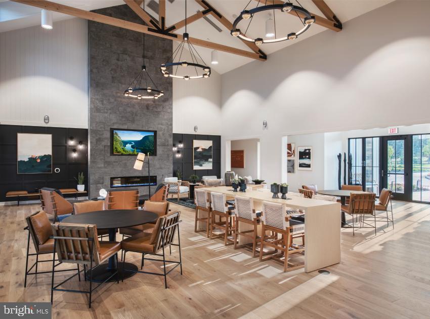 REGENCY AT WATERSIDE - Residential