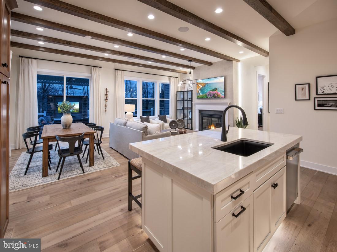 REGENCY AT WATERSIDE - Residential