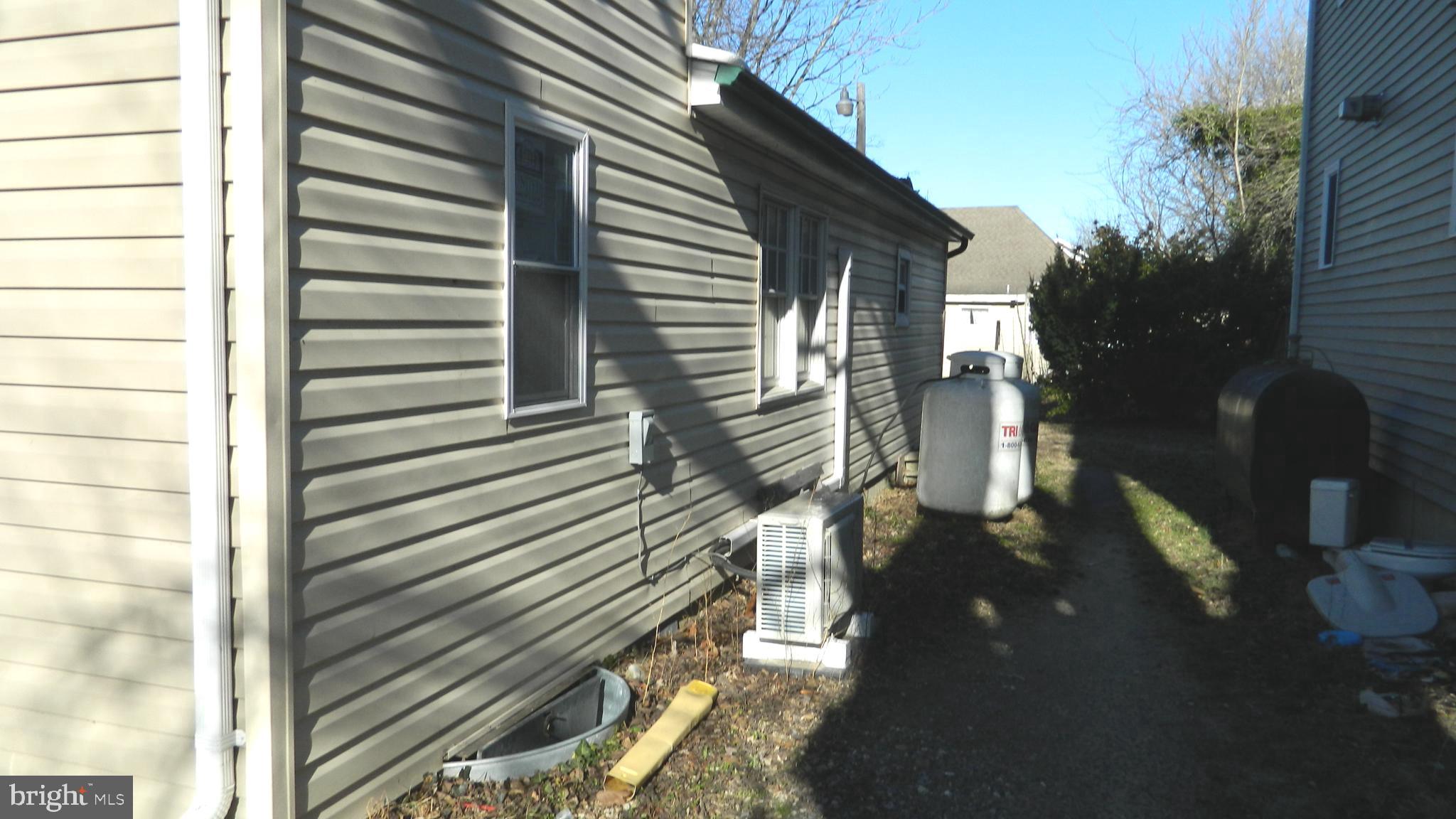 501 LINCOLN STREET