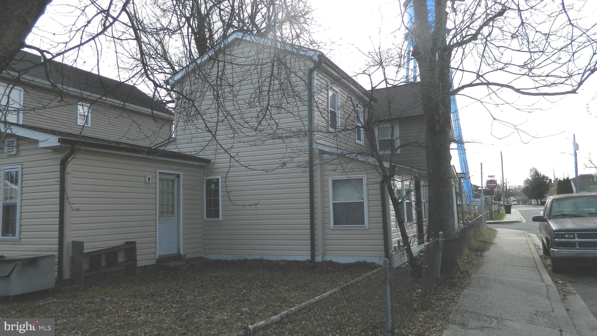 501 LINCOLN STREET