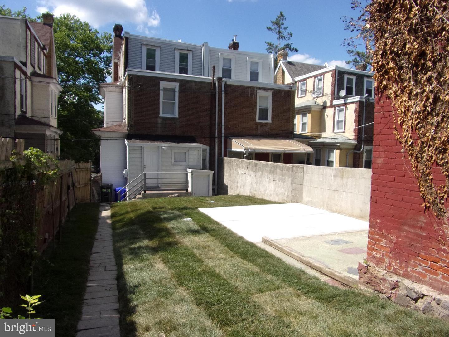 OVERBROOK - Residential Lease