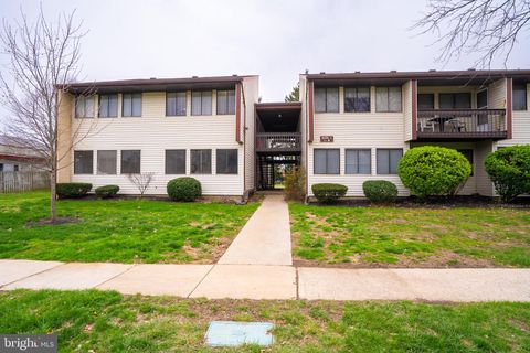 Photo of J4 Avon Drive, EAST WINDSOR, NJ 08520 (MLS # NJME2072672)