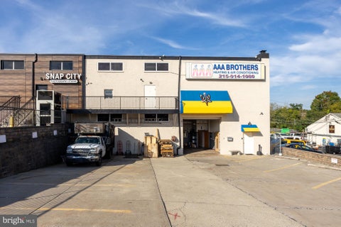 Photo of HUNTINGDON VALLEY, PA 19006 (MLS # PAMC2197576)