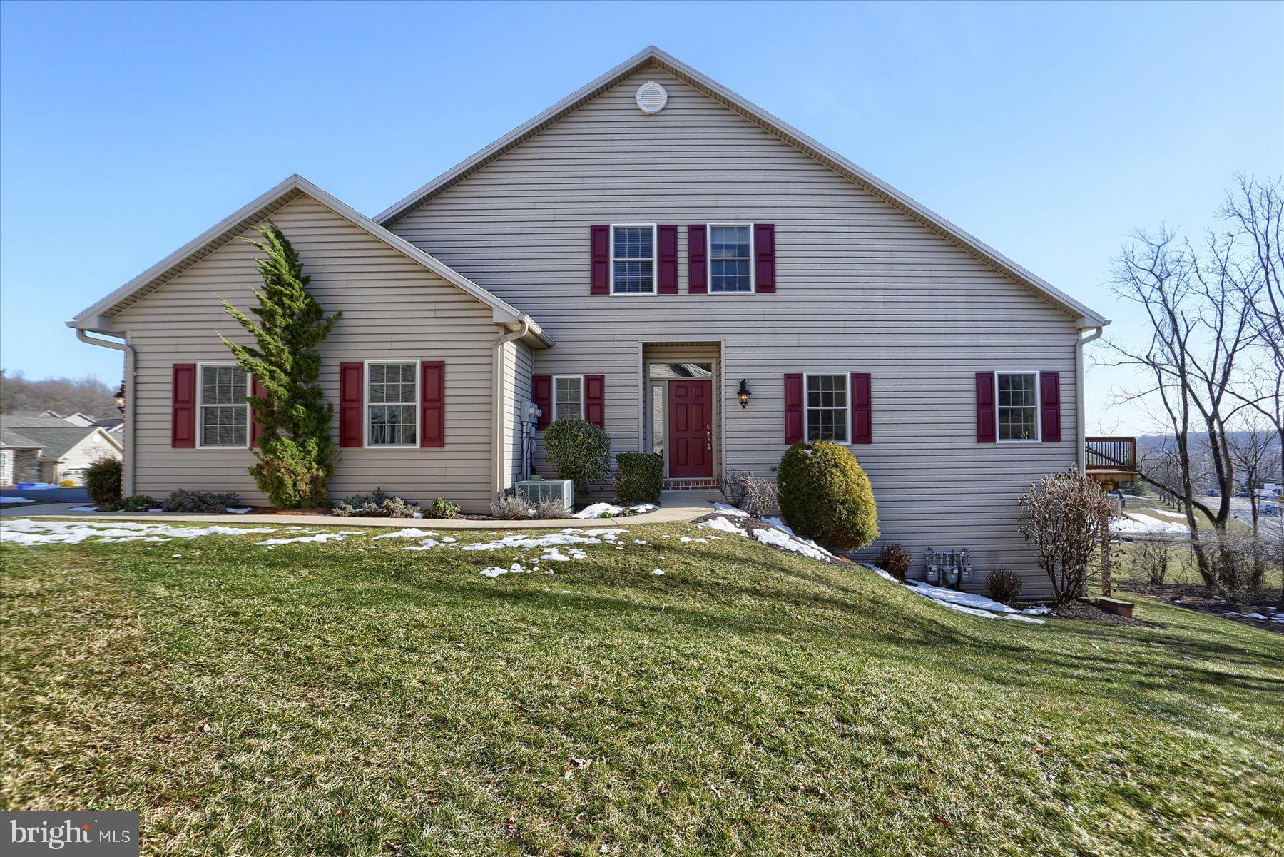 OLDE ORCHARD HILL - Residential