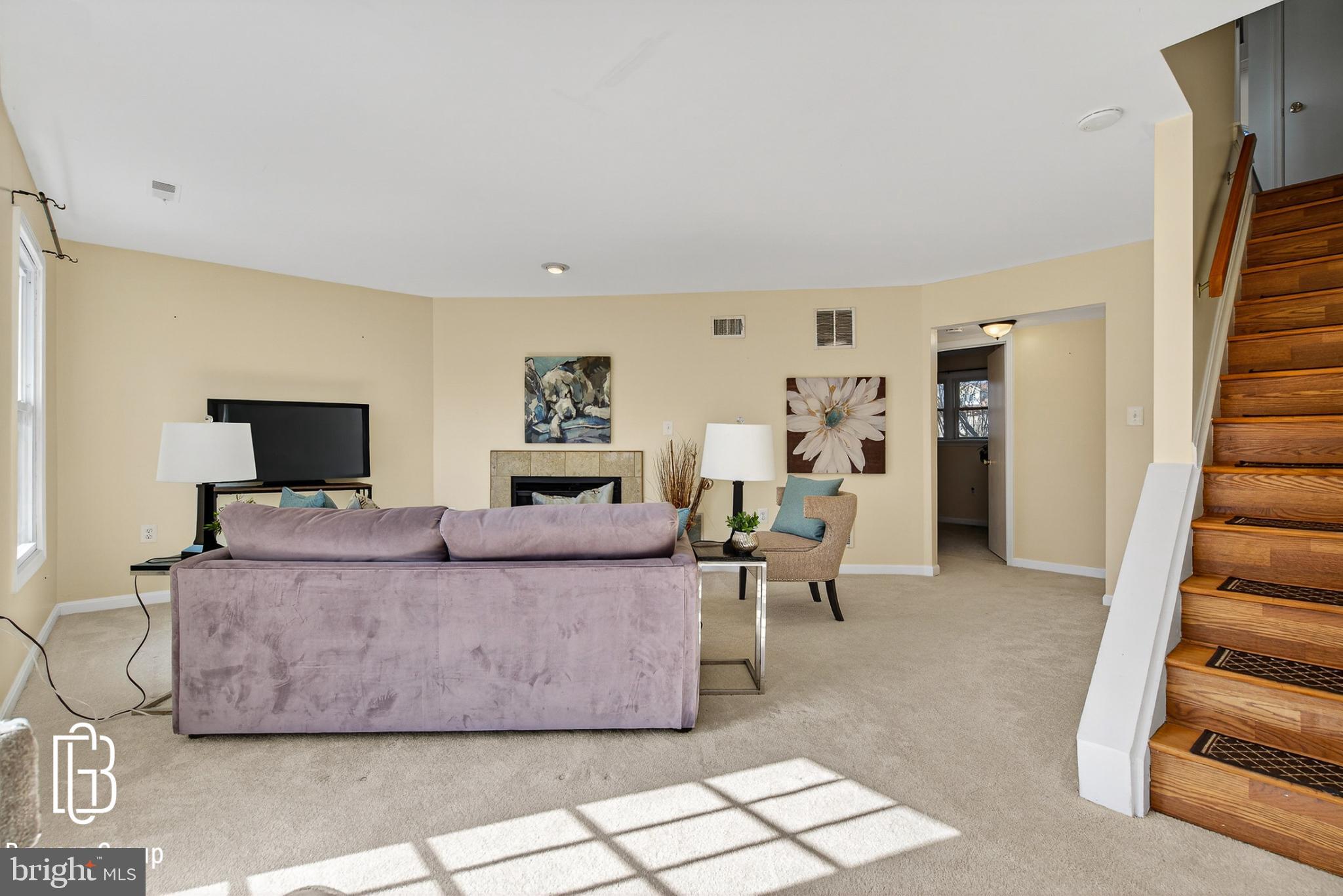 VALLEY STREAM ESTATES - Residential