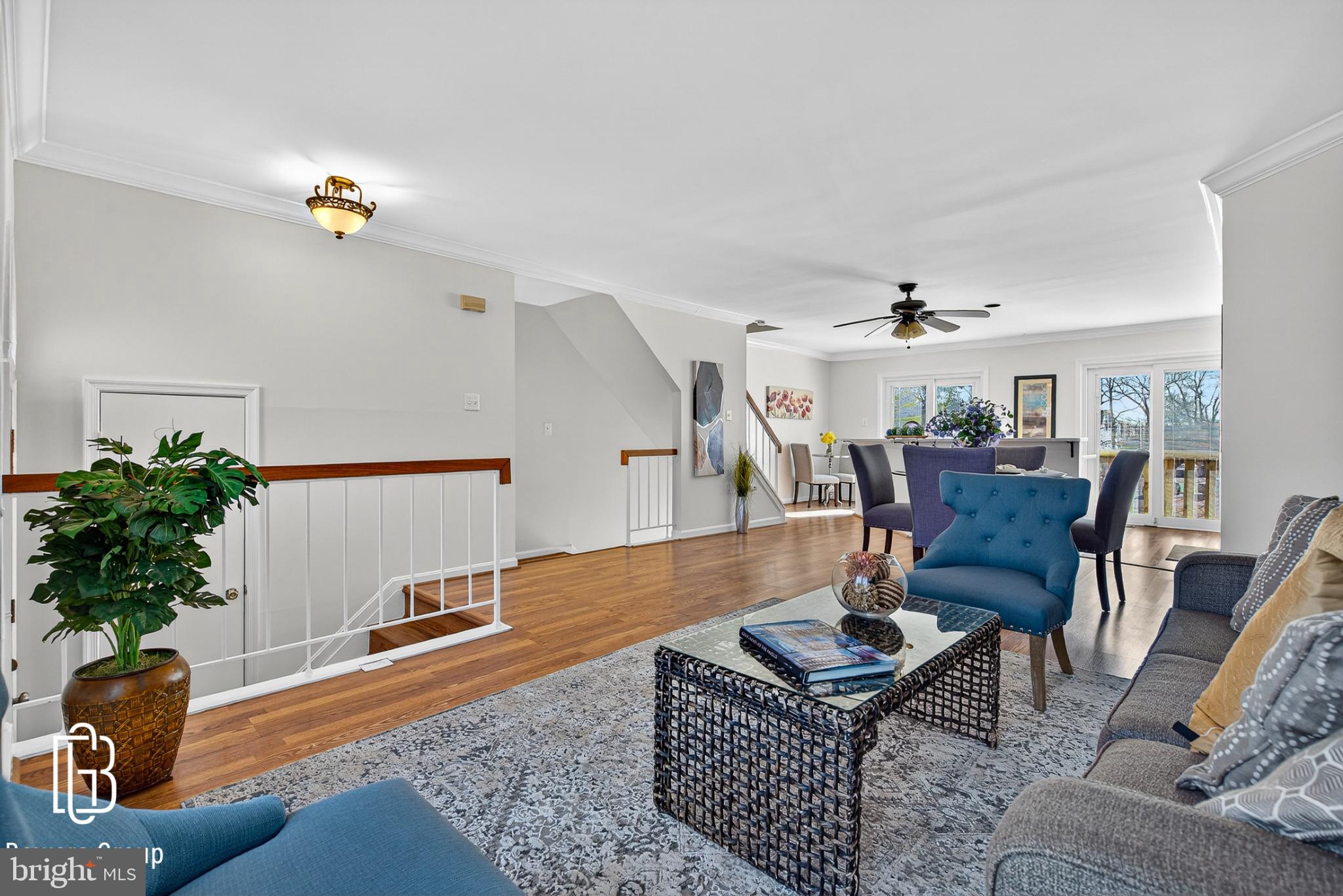 VALLEY STREAM ESTATES - Residential