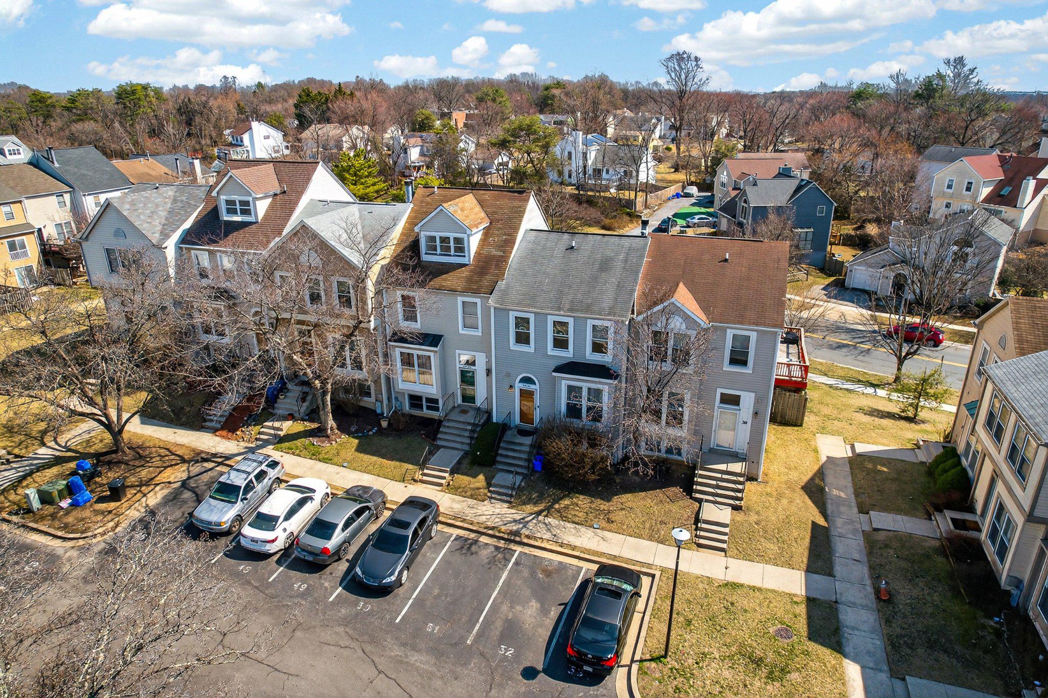 VALLEY STREAM ESTATES - Residential