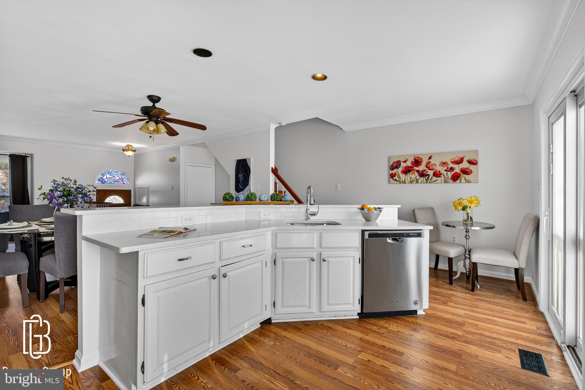 VALLEY STREAM ESTATES - Residential