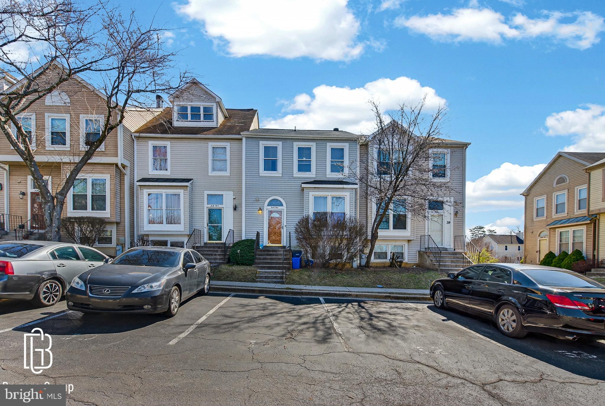 VALLEY STREAM ESTATES - Residential