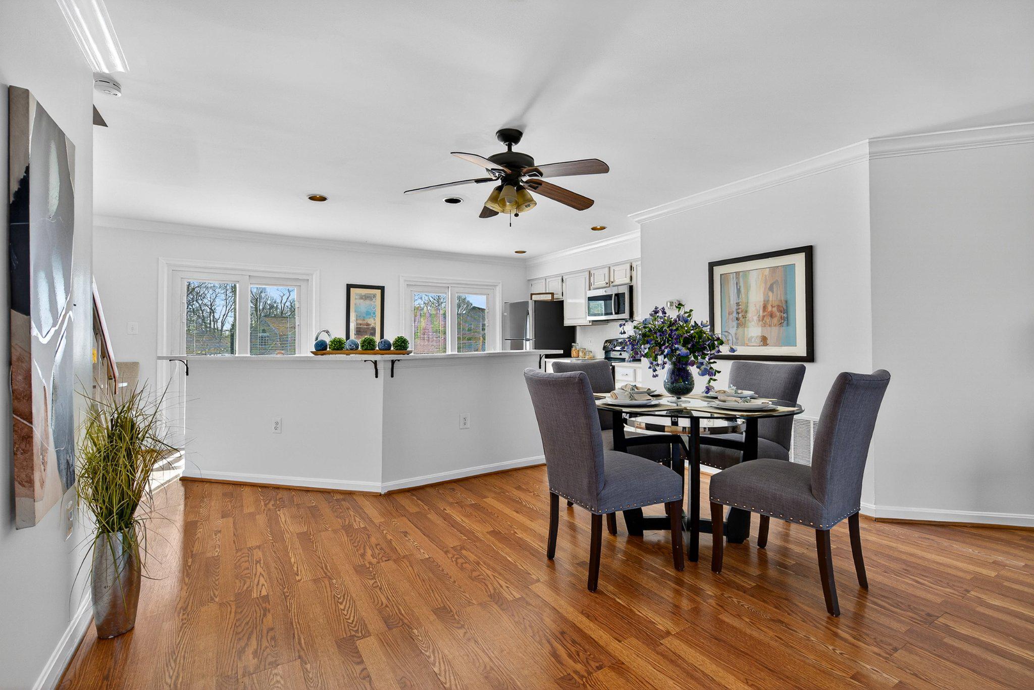 VALLEY STREAM ESTATES - Residential