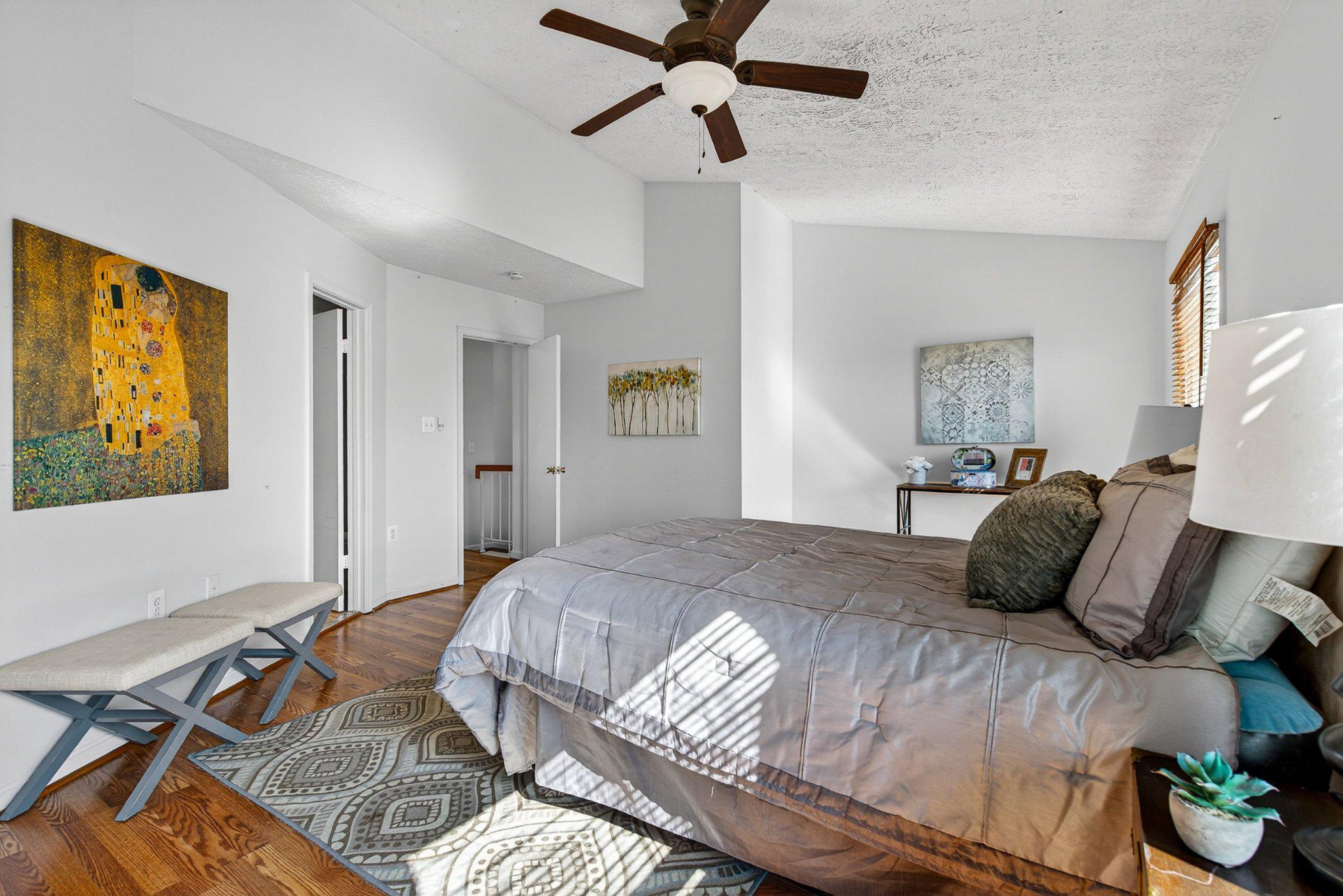 VALLEY STREAM ESTATES - Residential