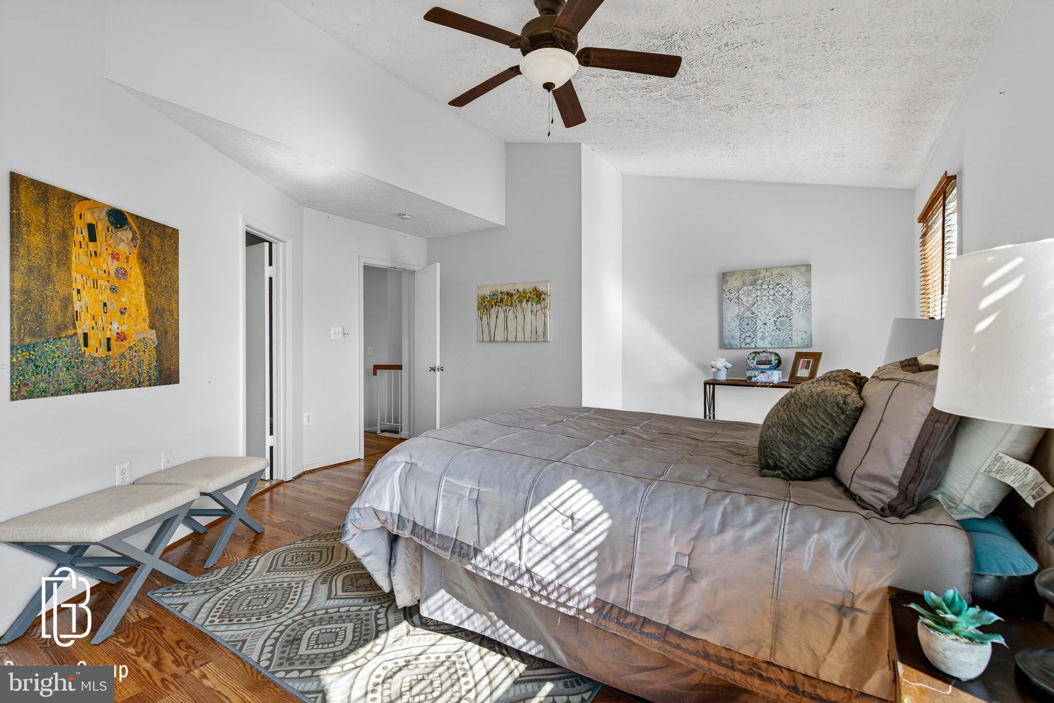 VALLEY STREAM ESTATES - Residential