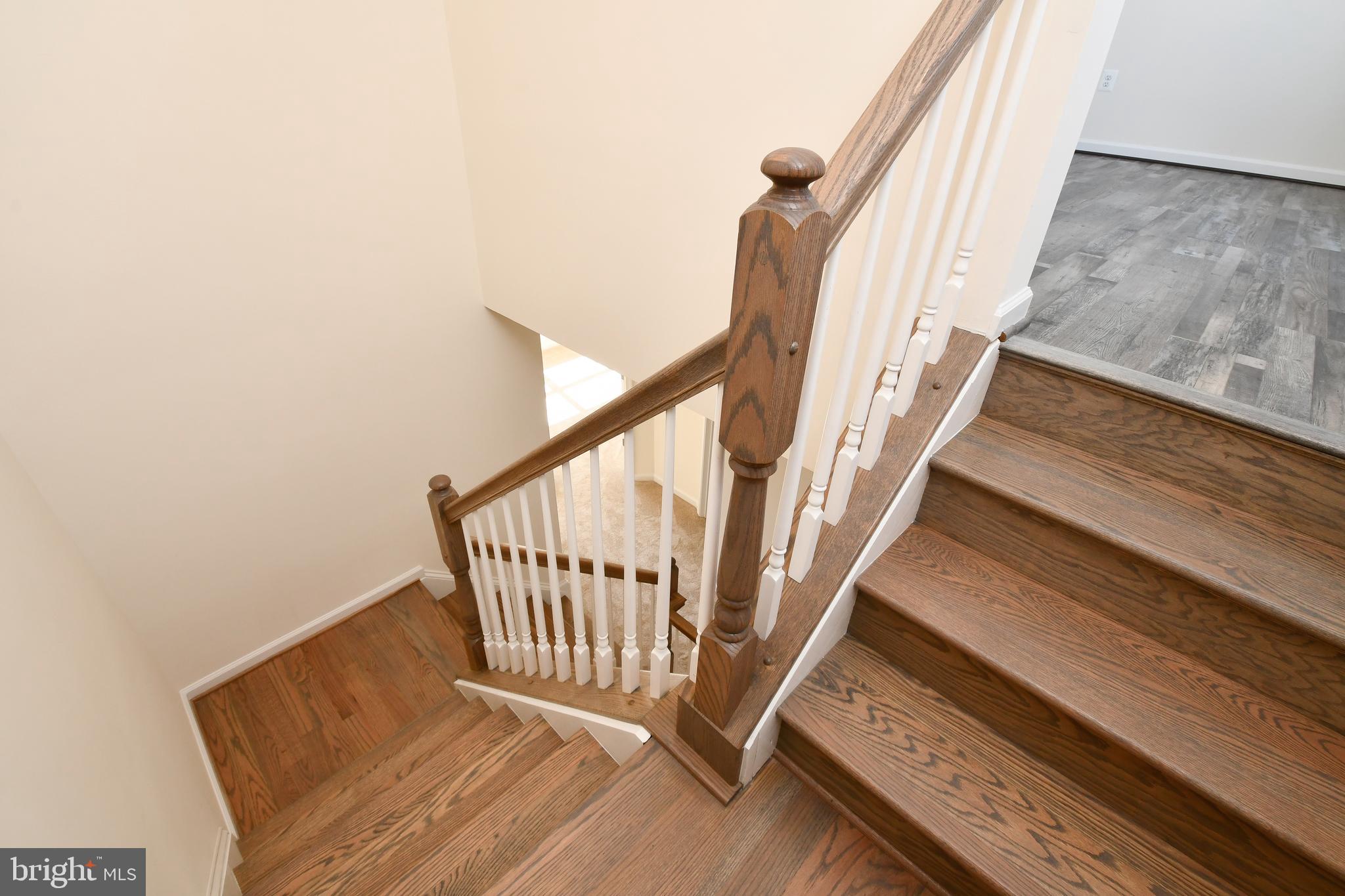 ROSELAND TOWNHOMES - Residential Lease