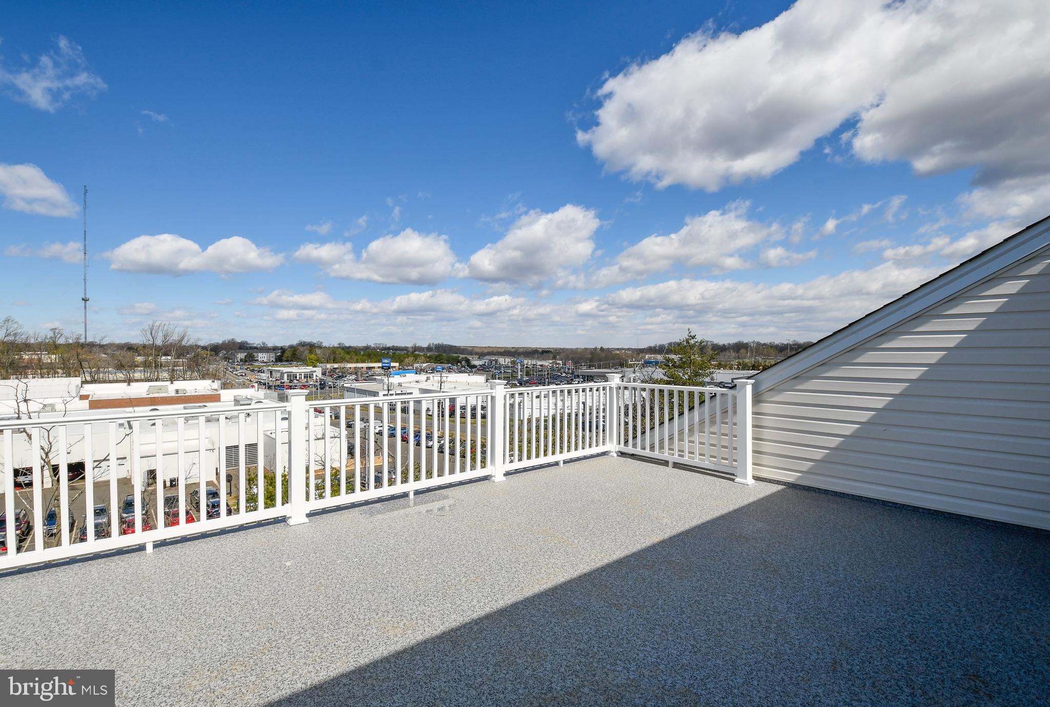 ROSELAND TOWNHOMES - Residential Lease