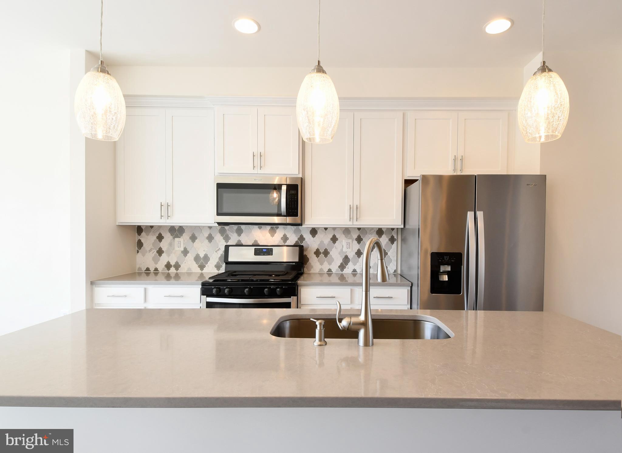 ROSELAND TOWNHOMES - Residential Lease