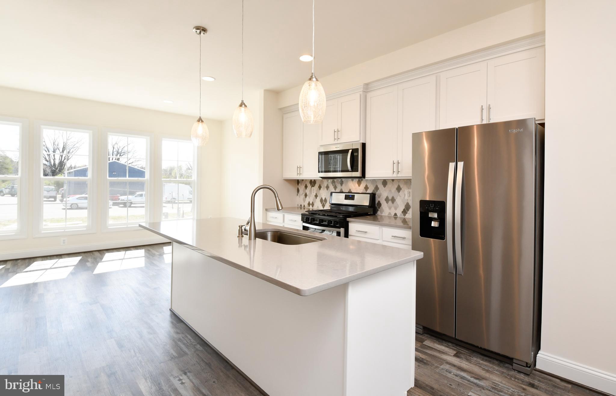 ROSELAND TOWNHOMES - Residential Lease