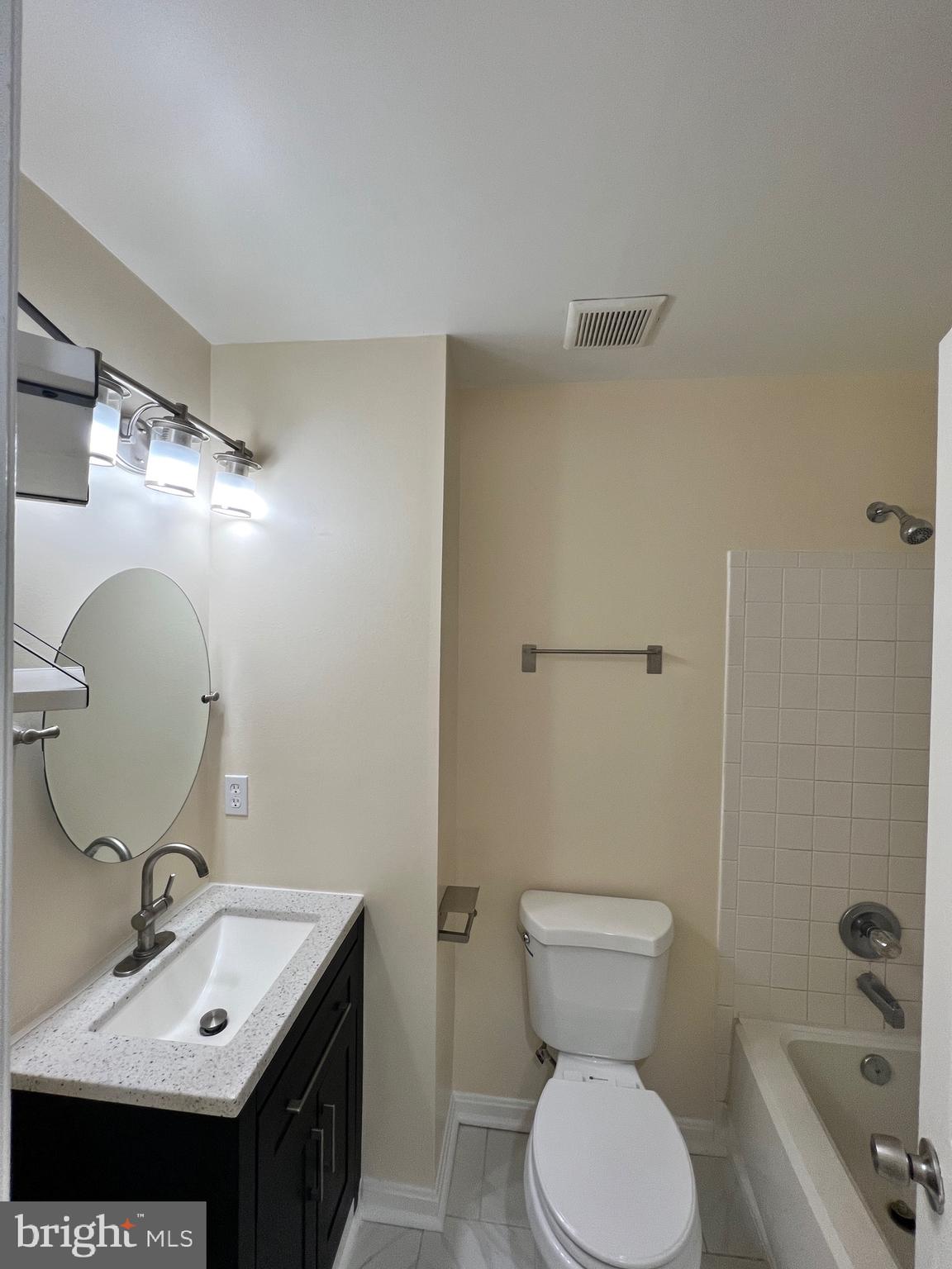 KINGS GRANT - Residential Lease