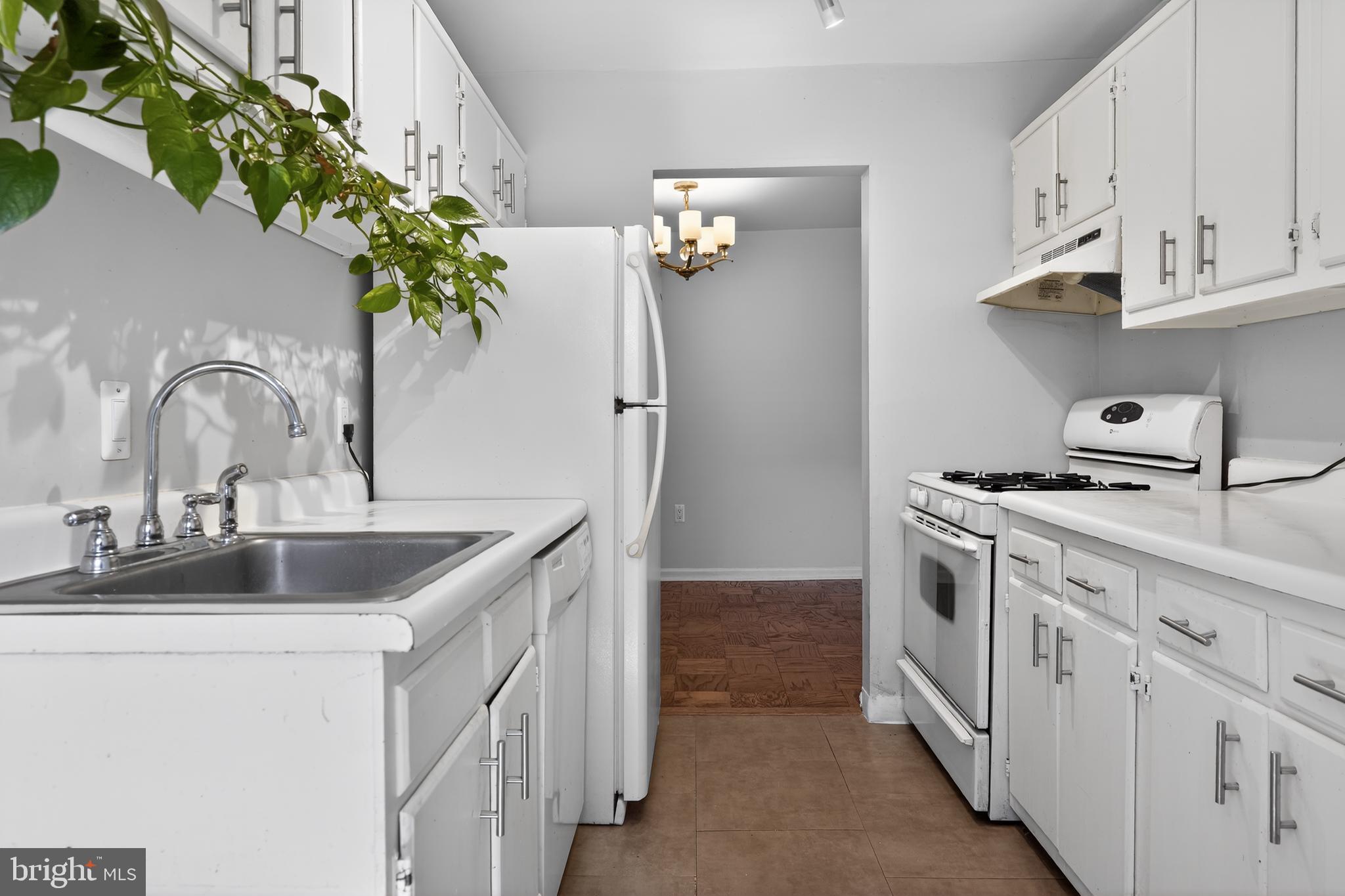 432 N ARMISTEAD STREET 203