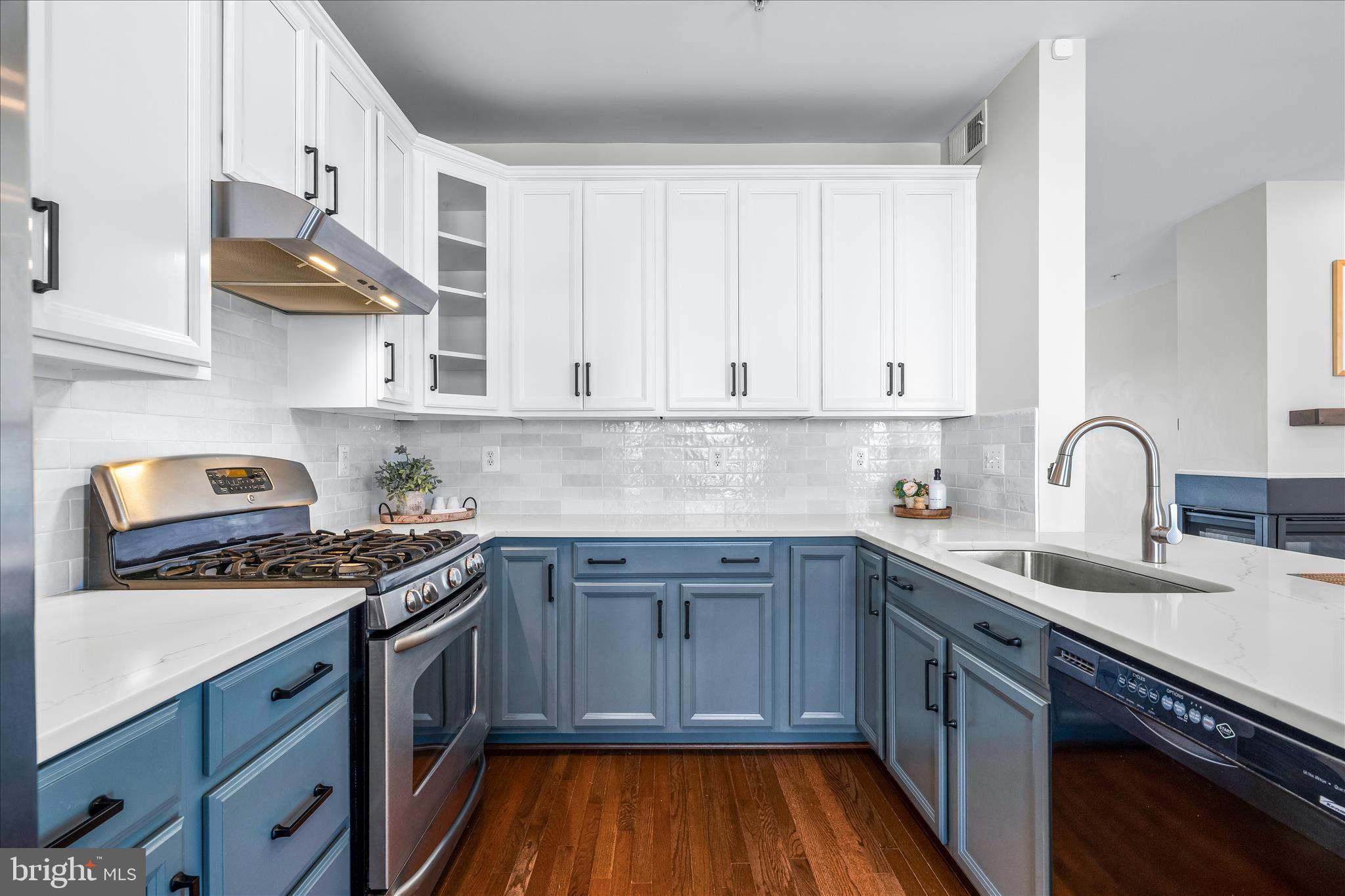 BRINKLEY MANOR - Residential