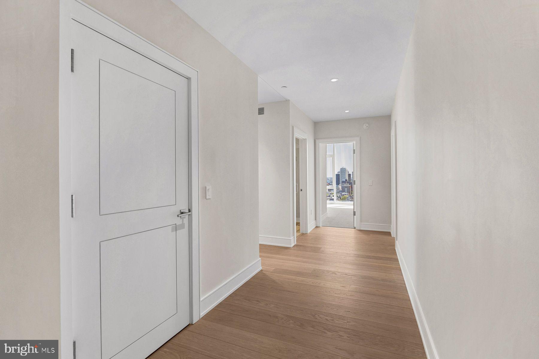 AVENUE OF THE ARTS - Residential
