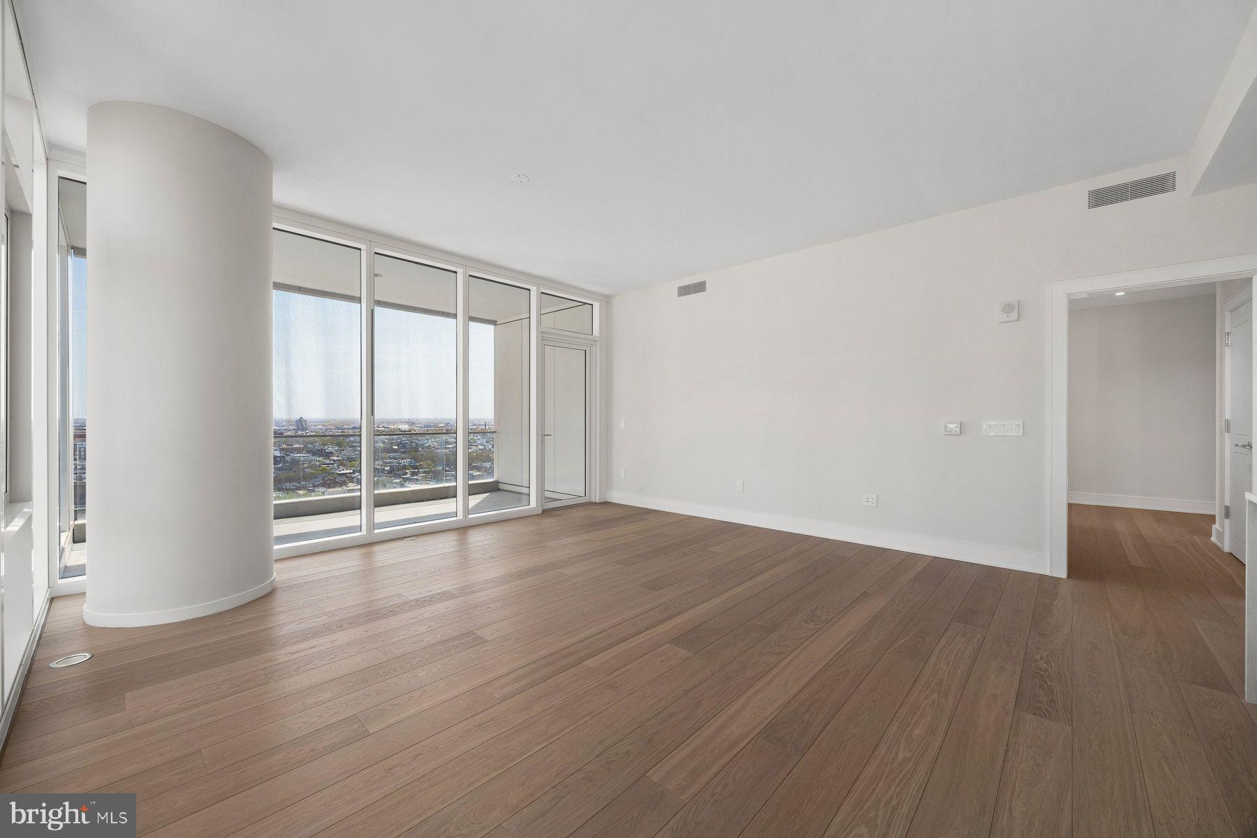 AVENUE OF THE ARTS - Residential