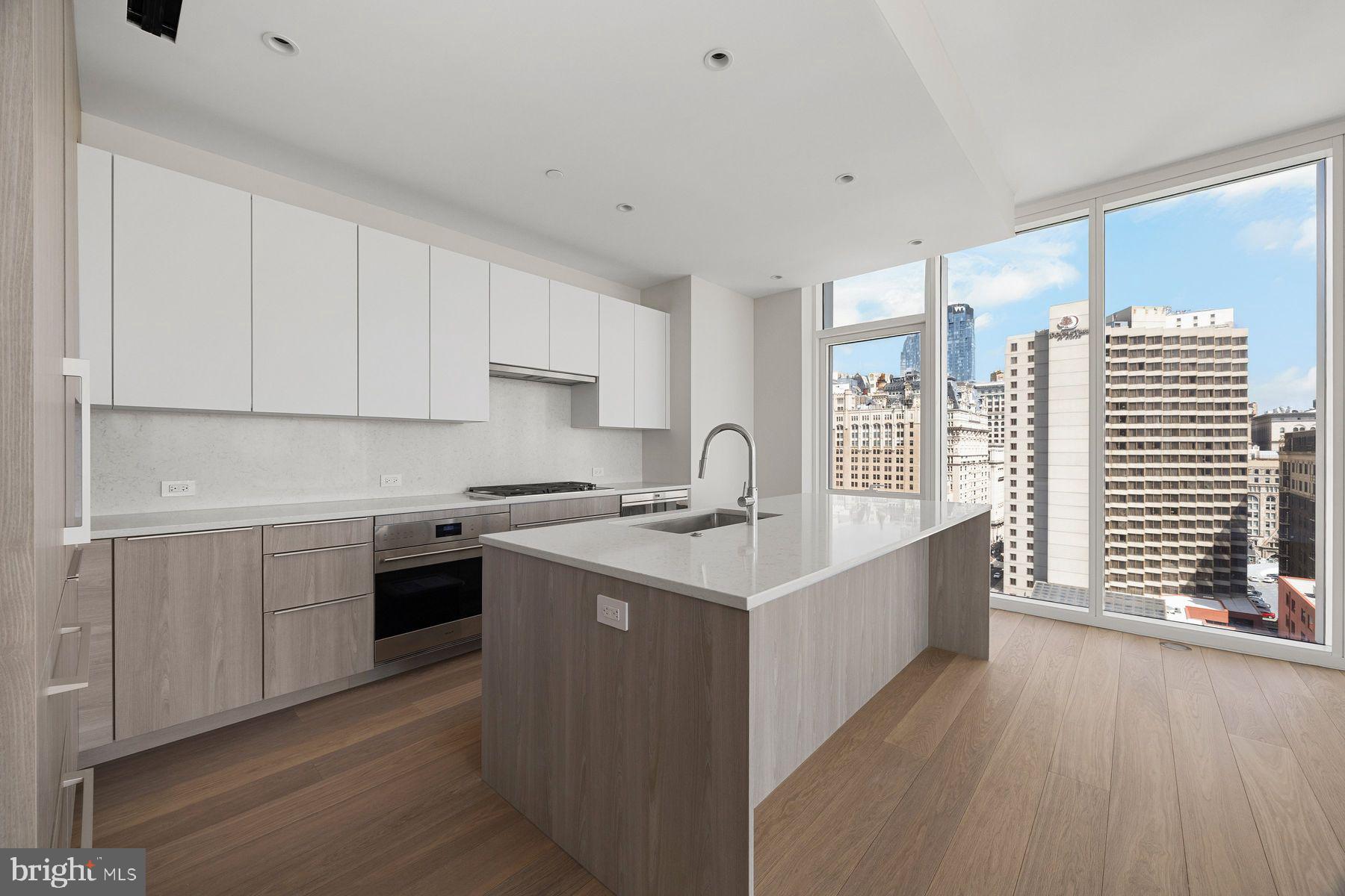 AVENUE OF THE ARTS - Residential