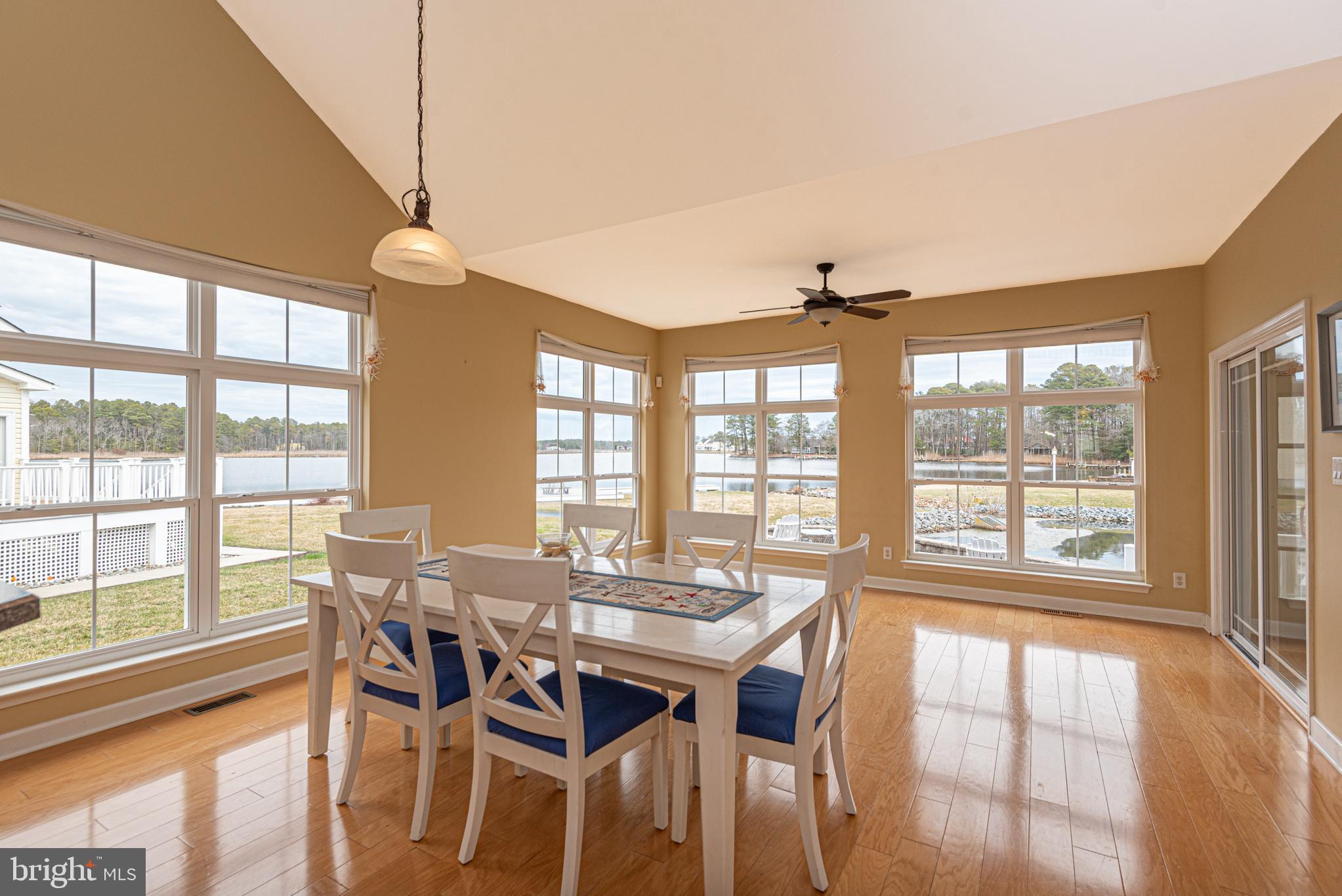 SWANN COVE - Residential