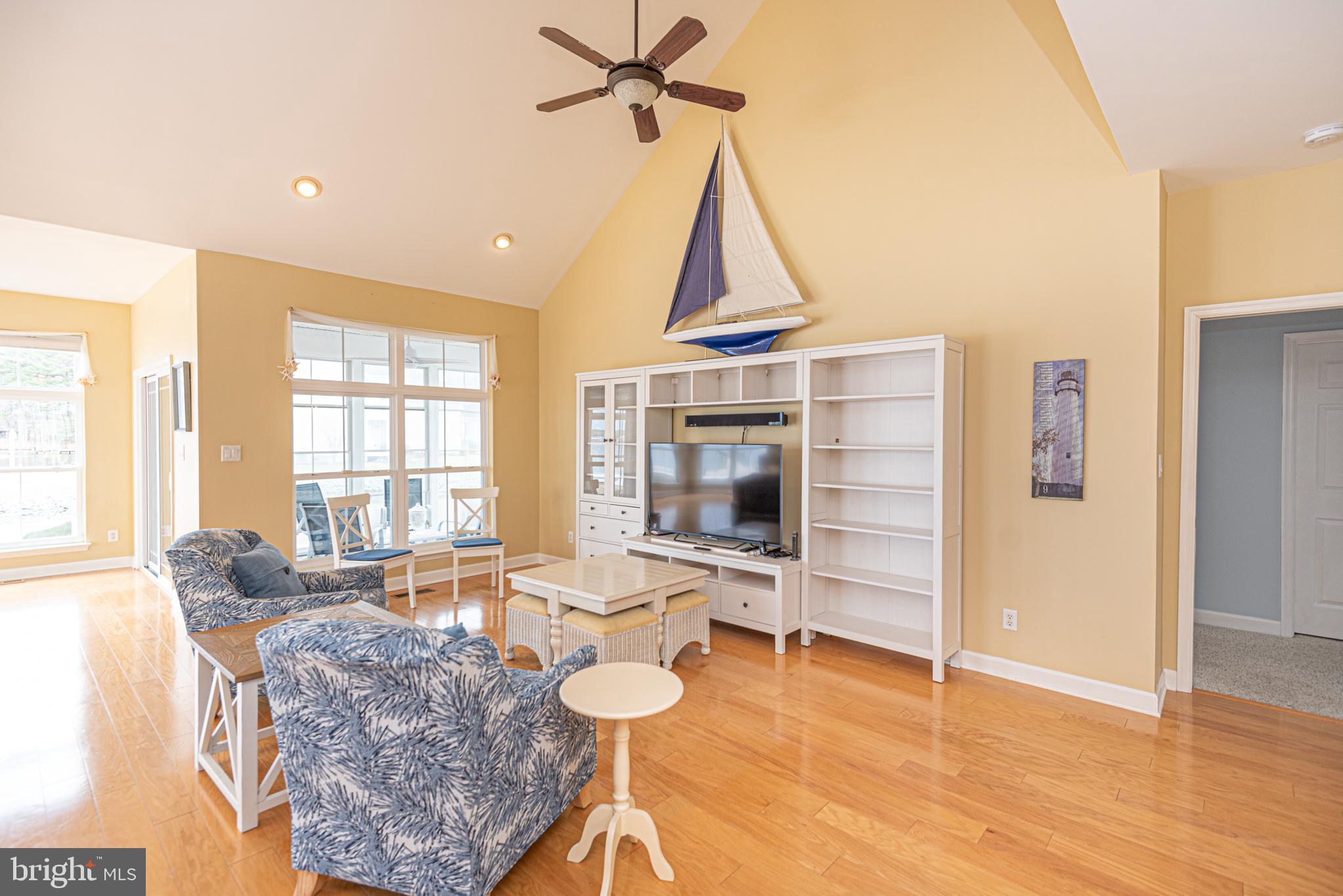 SWANN COVE - Residential