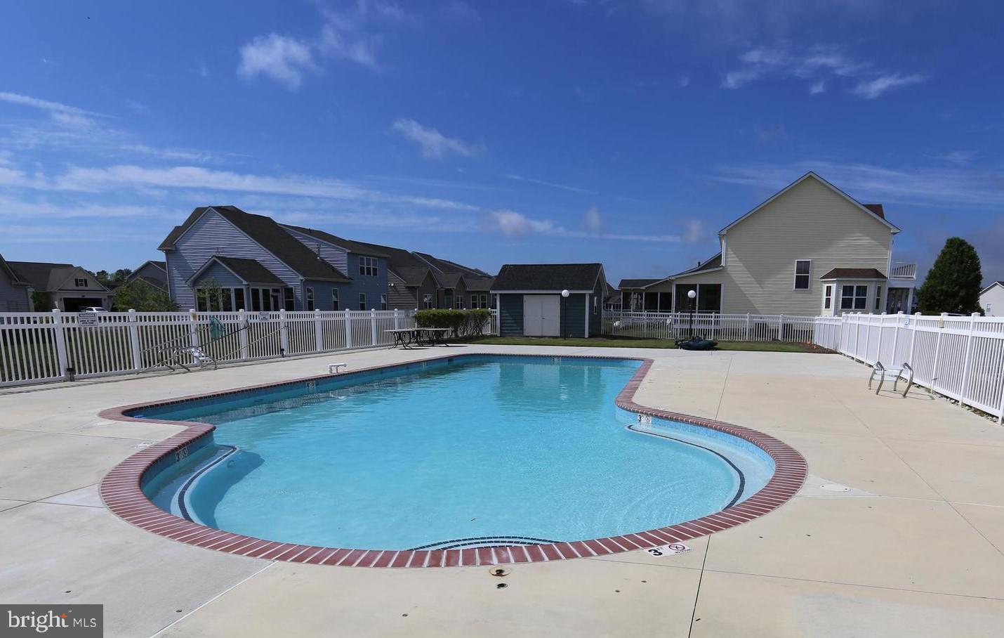 SWANN COVE - Residential