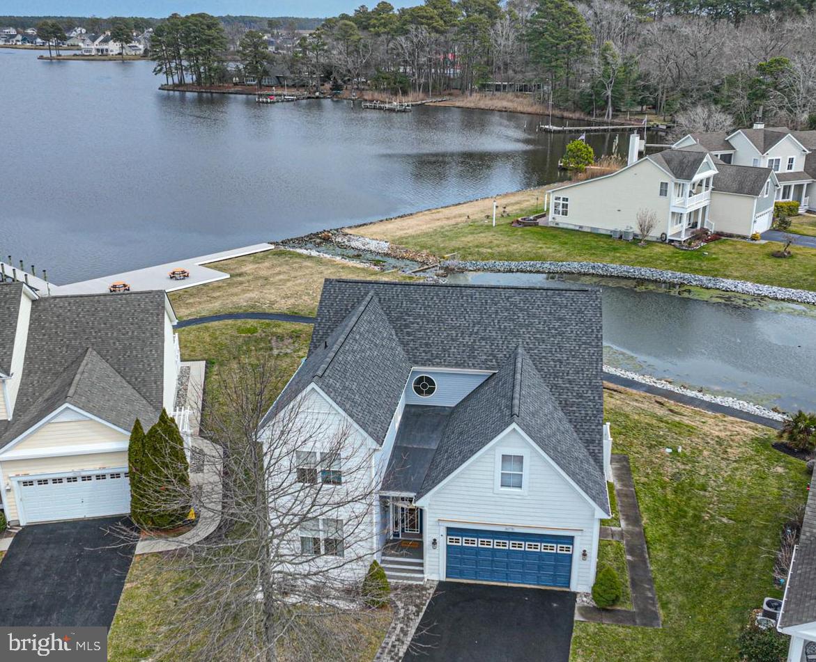 SWANN COVE - Residential