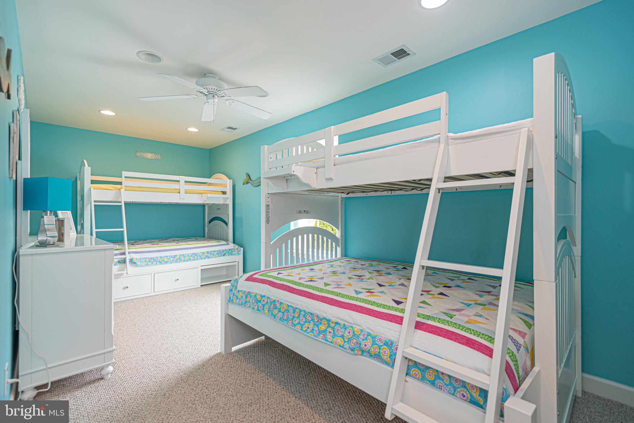 SWANN COVE - Residential