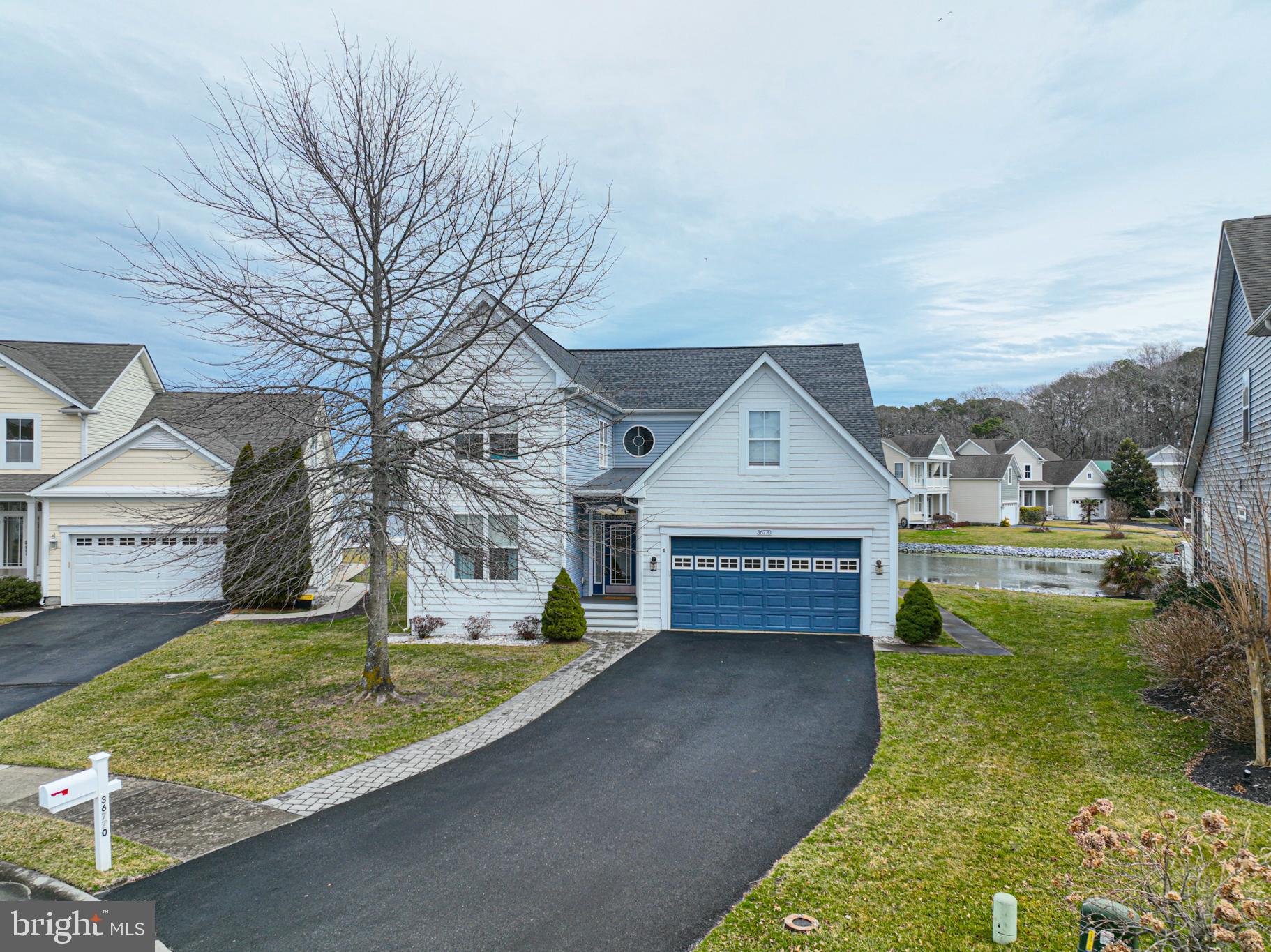 SWANN COVE - Residential