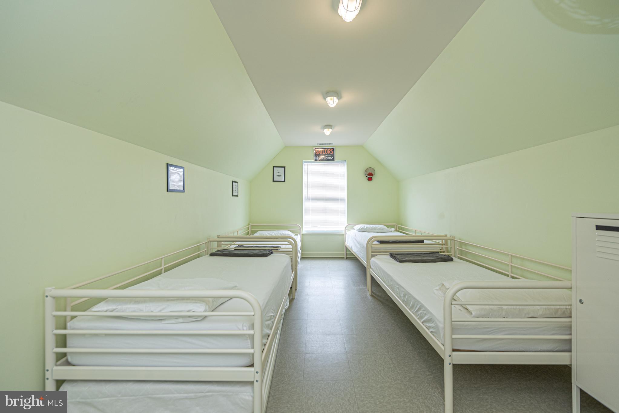 SWANN COVE - Residential