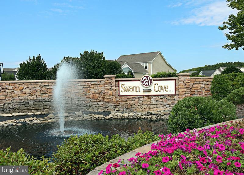 SWANN COVE - Residential