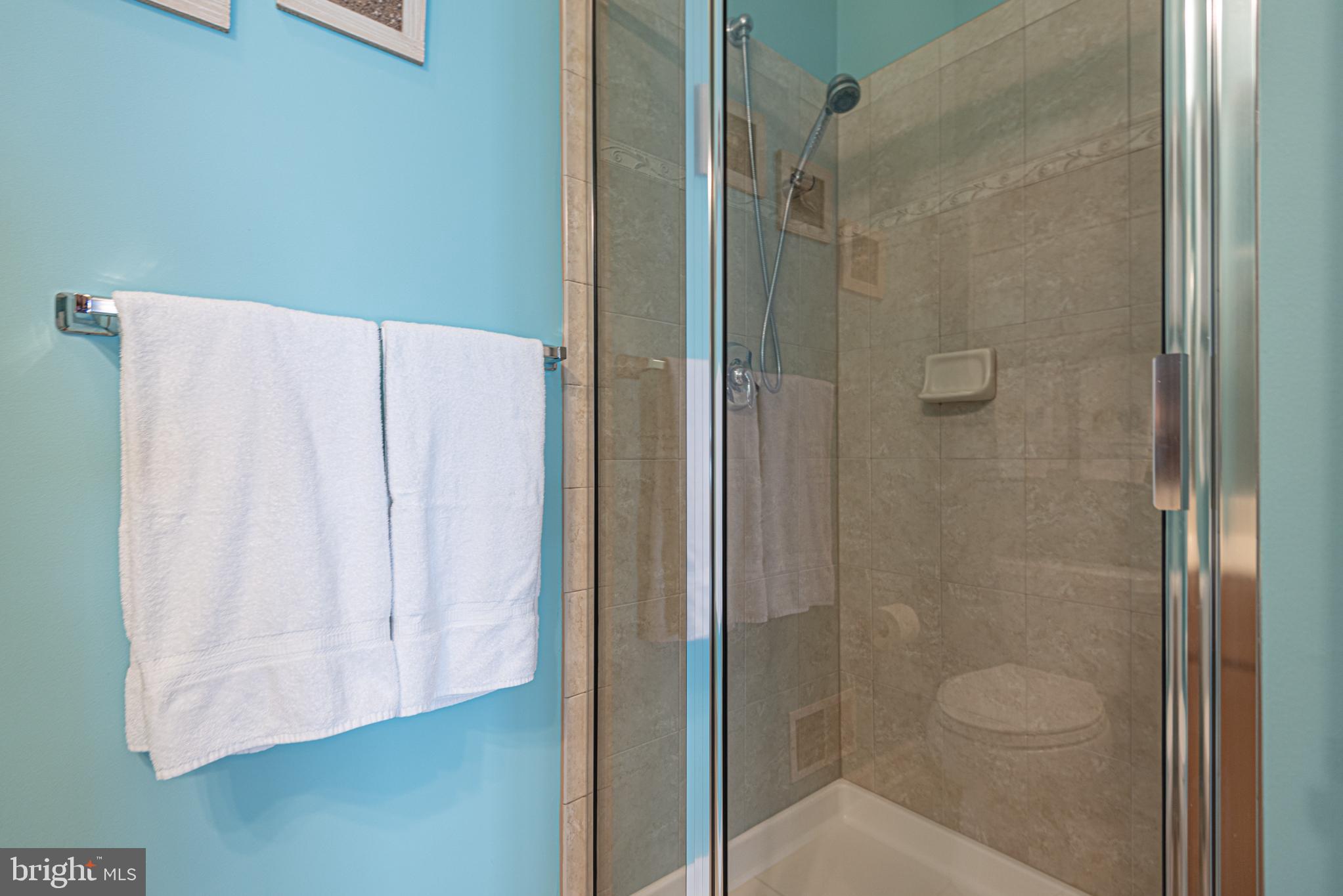 SWANN COVE - Residential