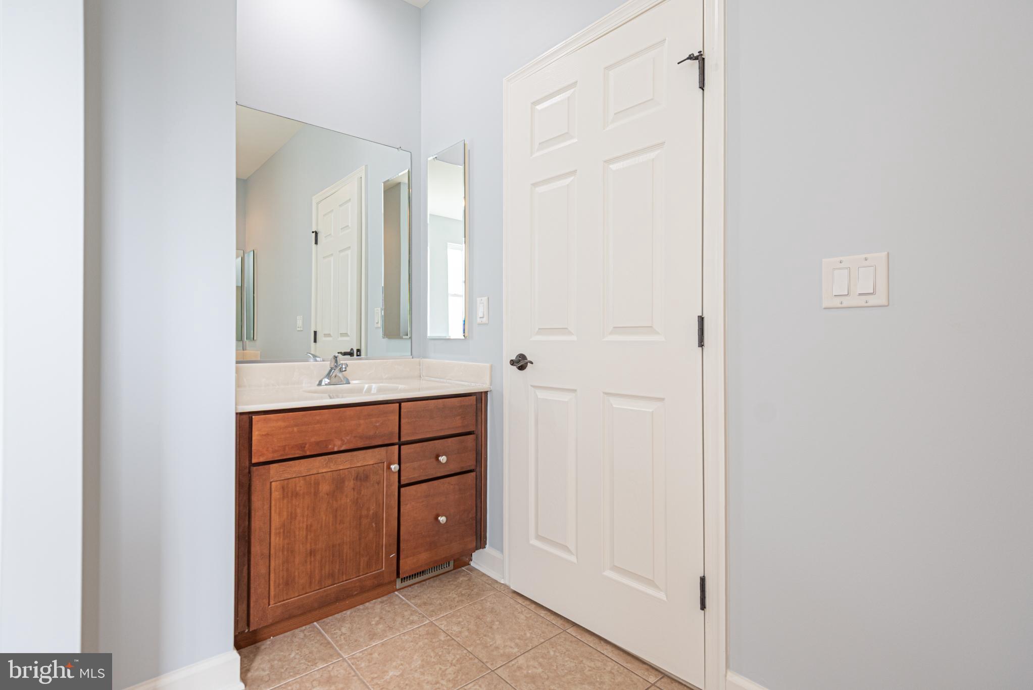 SWANN COVE - Residential