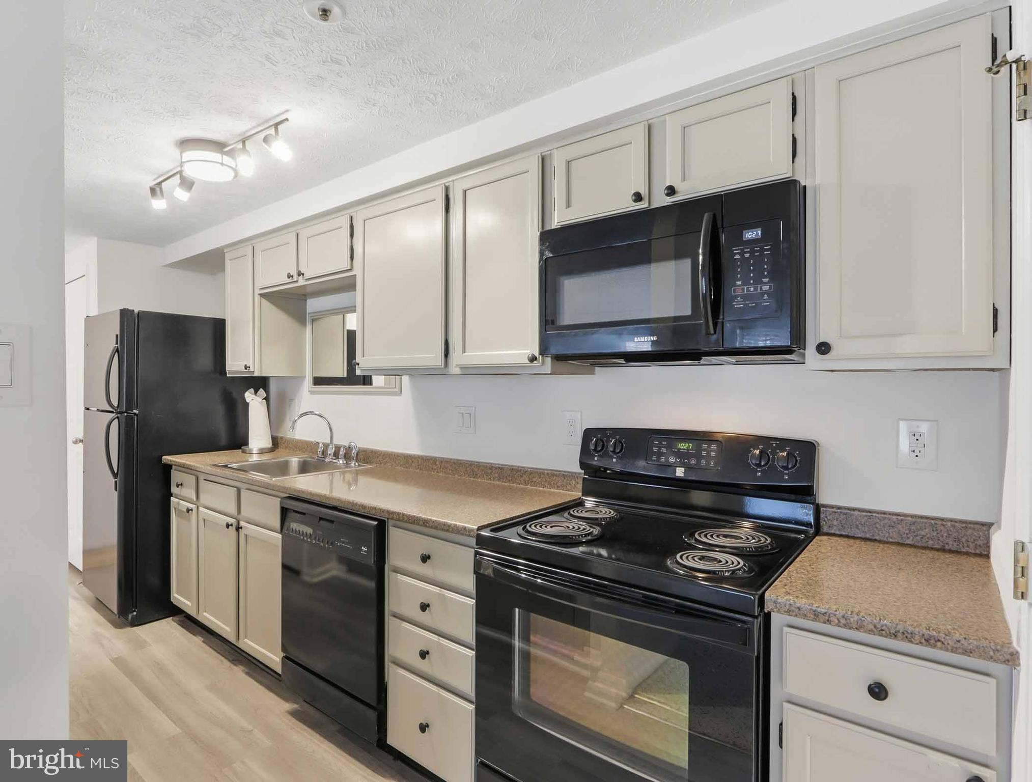 DEERFIELD - Residential