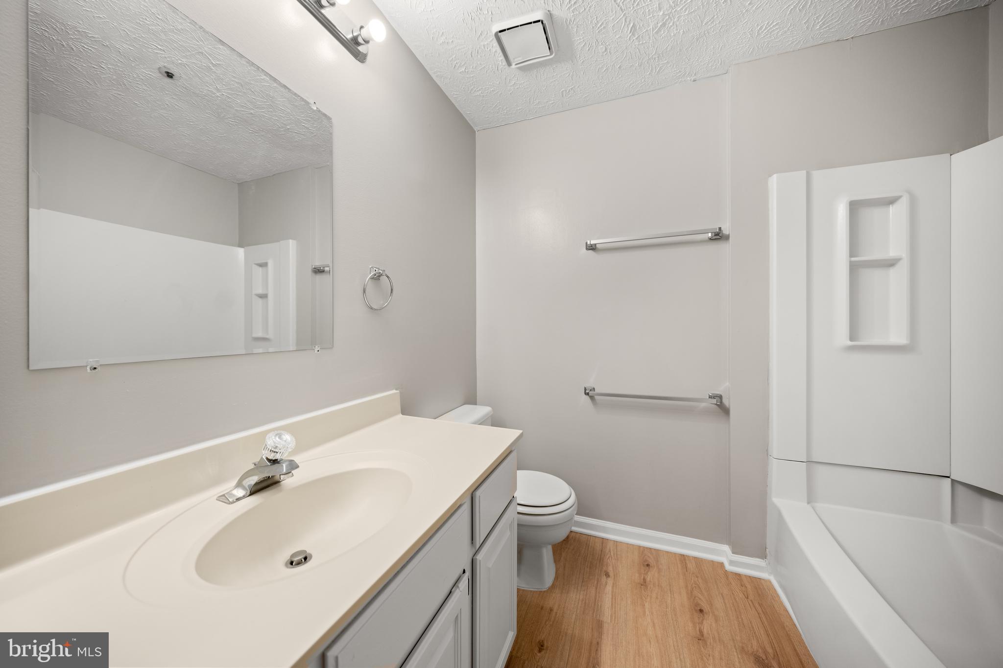 NORTH CREEK - Residential