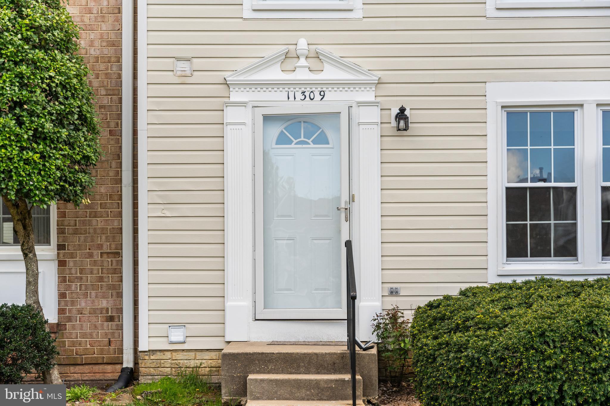 11309 BROKEN BOW COURT