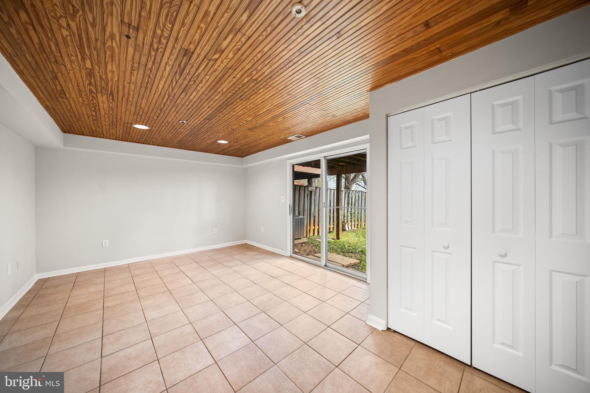 NORTH CREEK - Residential