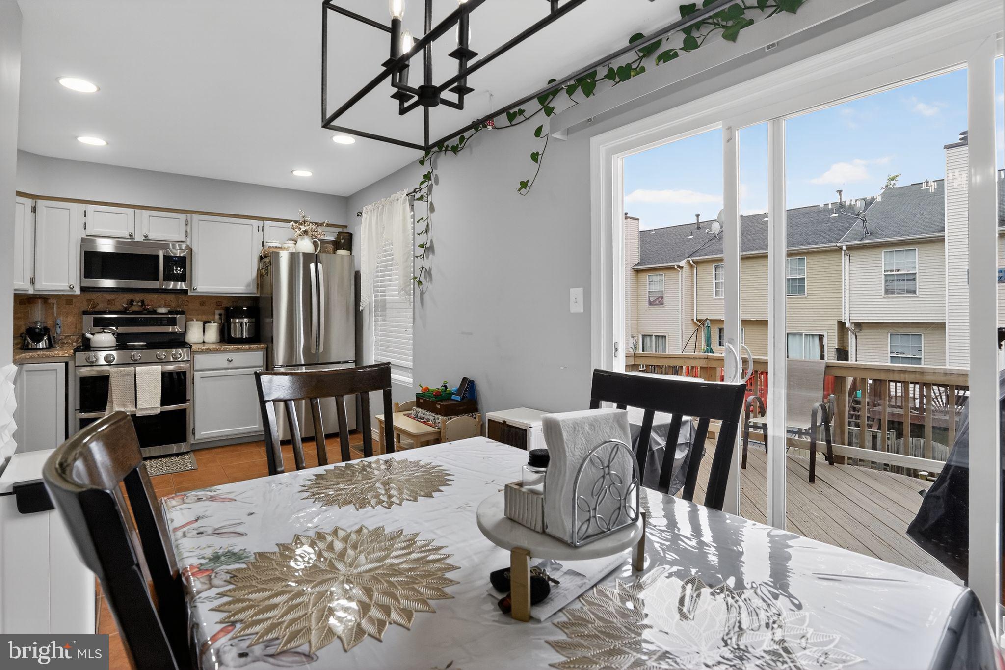 BELMONT STATION - Residential
