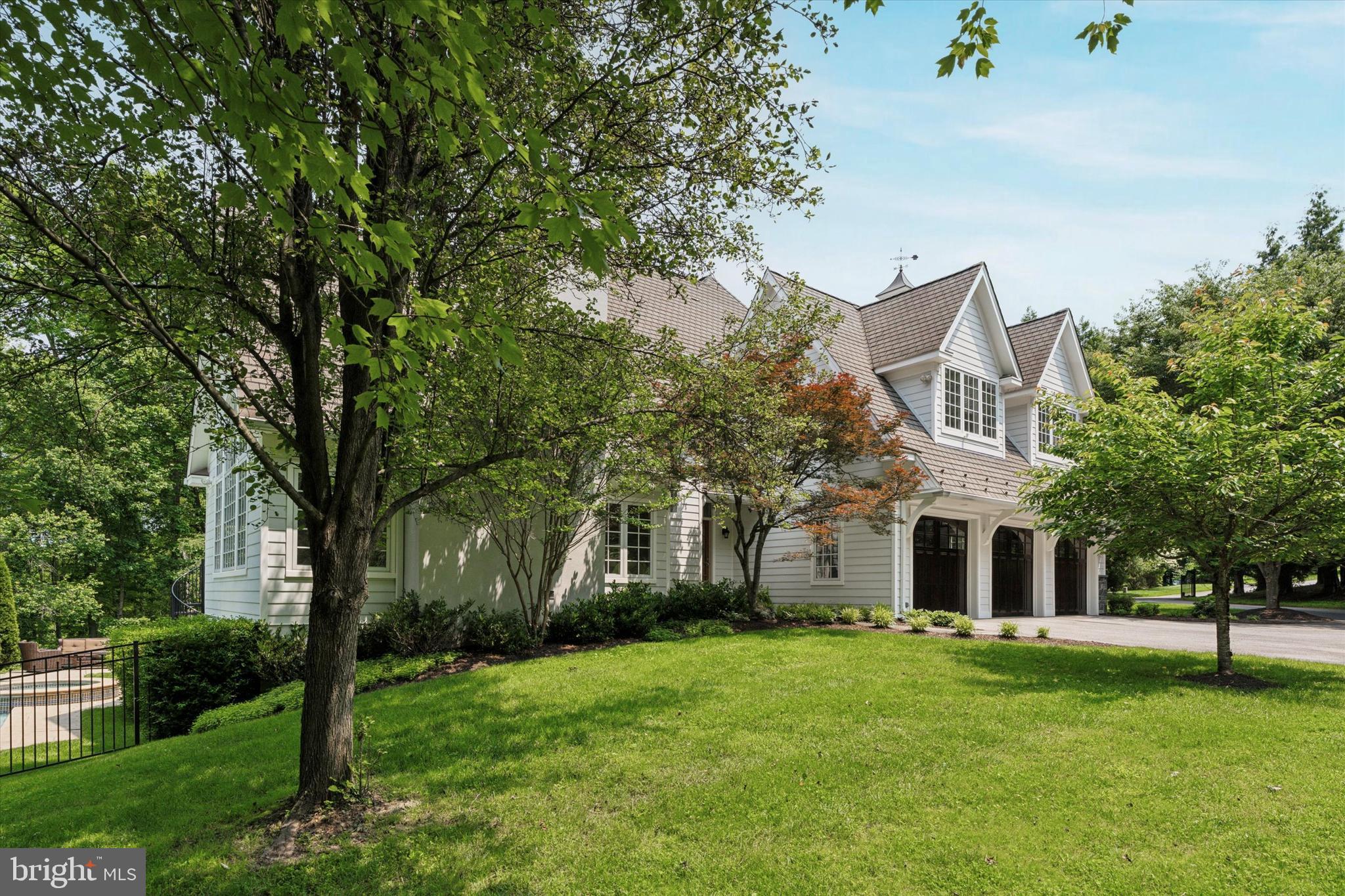 1202 TURKS HEAD LANE