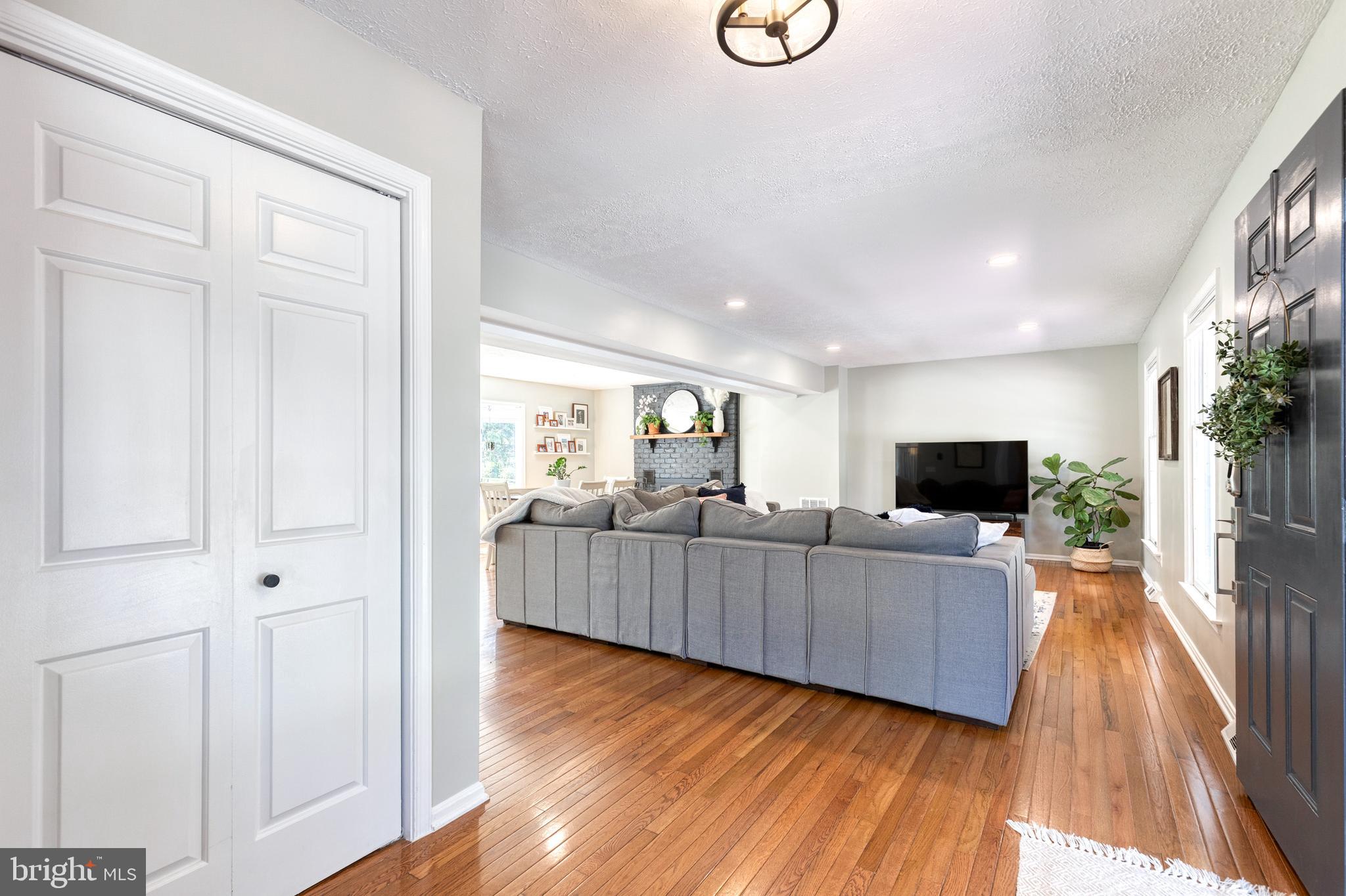 WEST RIDING - Residential