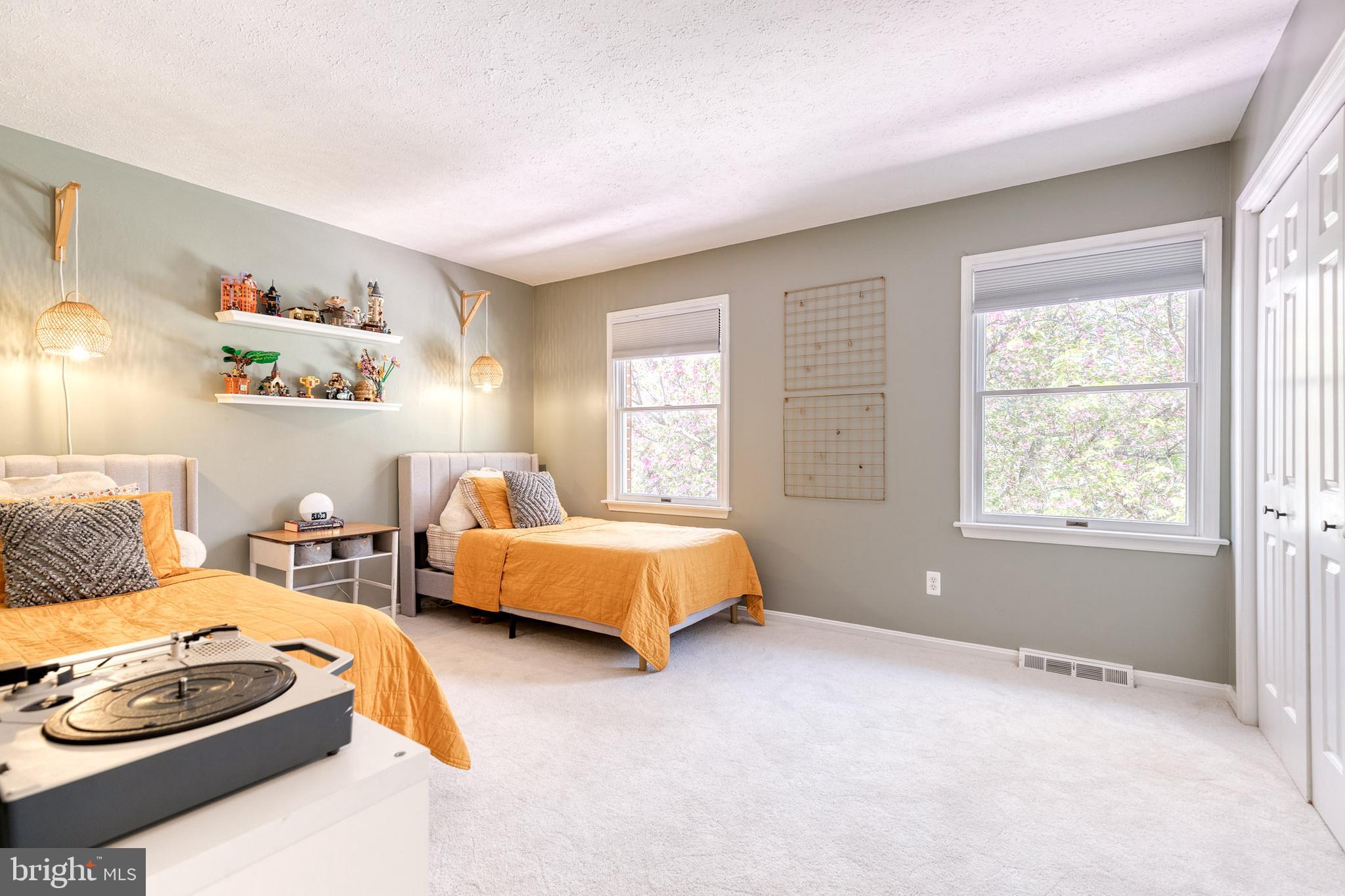 WEST RIDING - Residential