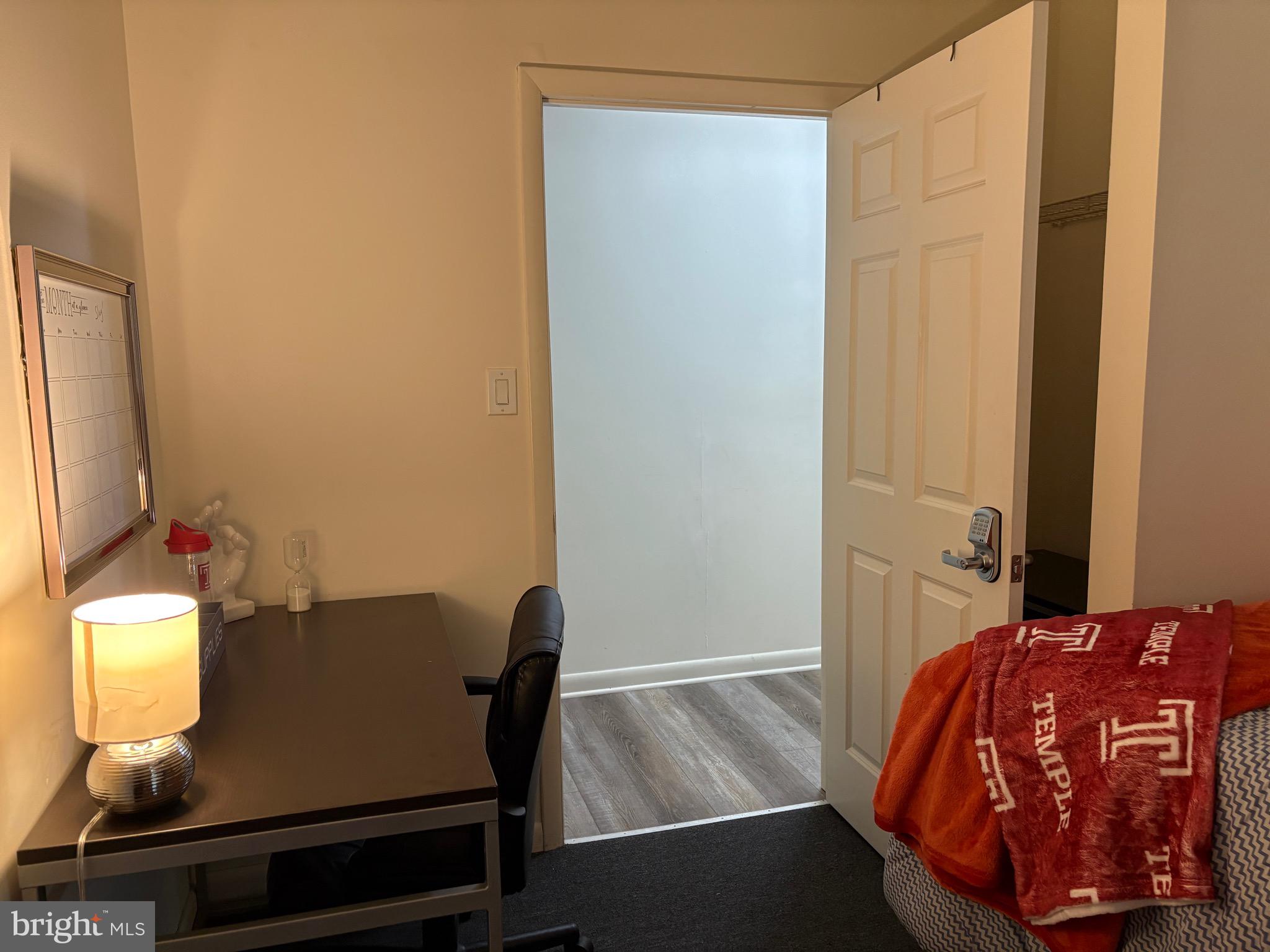 TEMPLE UNIVERSITY - Residential Lease