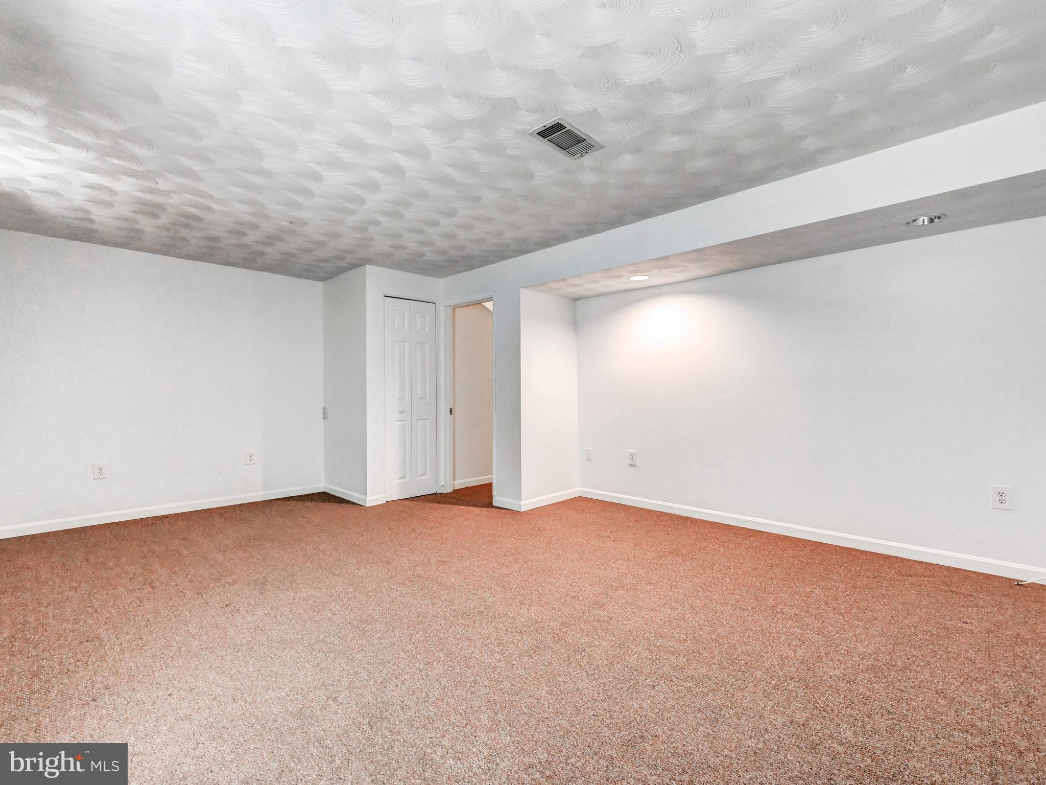 WHITE MARSH - Residential