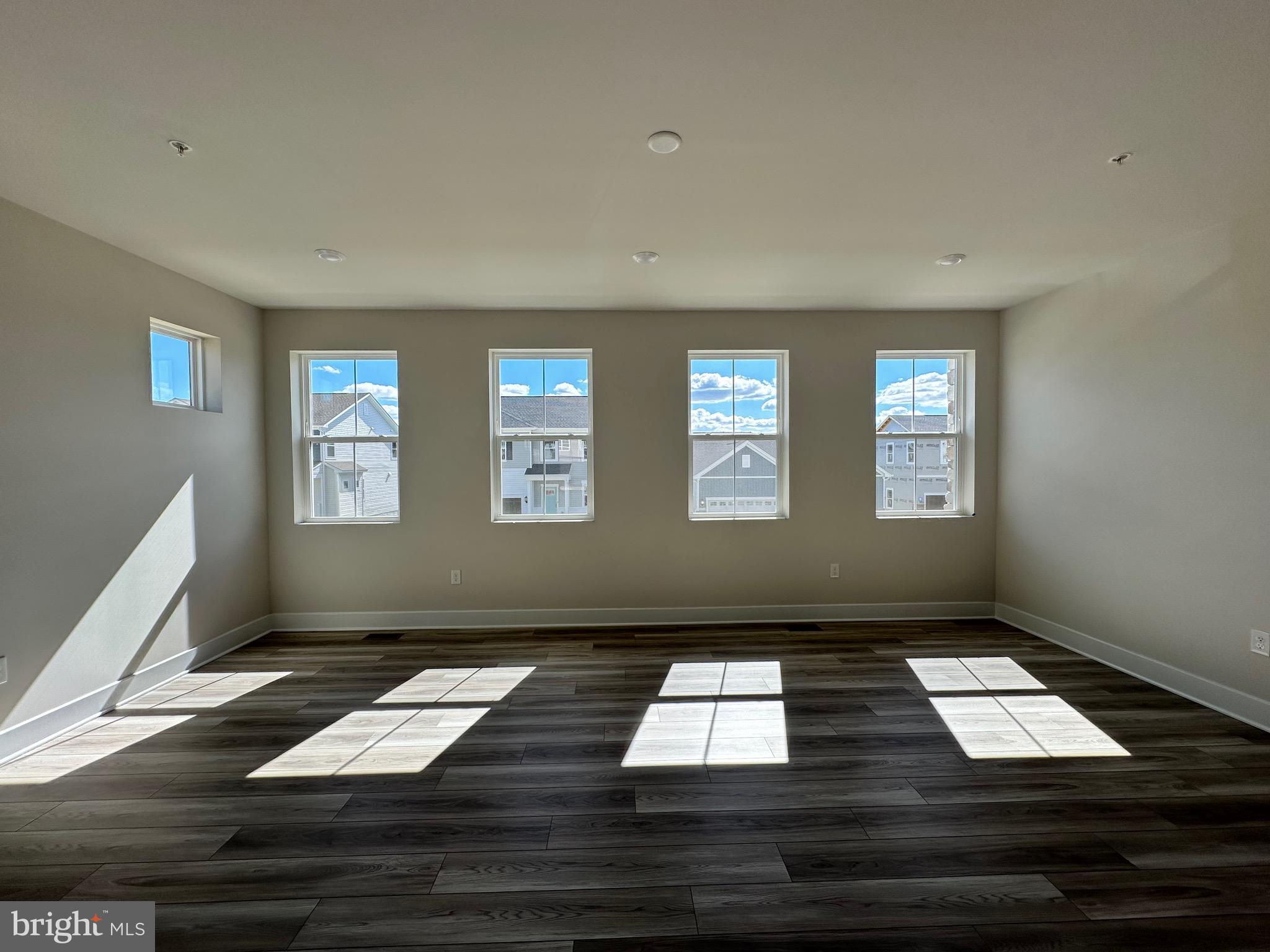 ST CHARLES - Residential