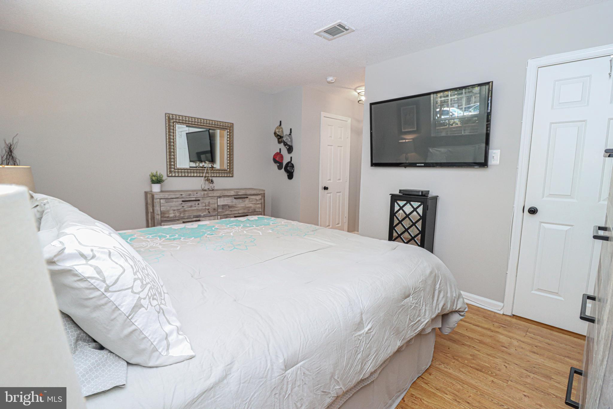 HEIGHTS AT PENDERBROOK - Residential