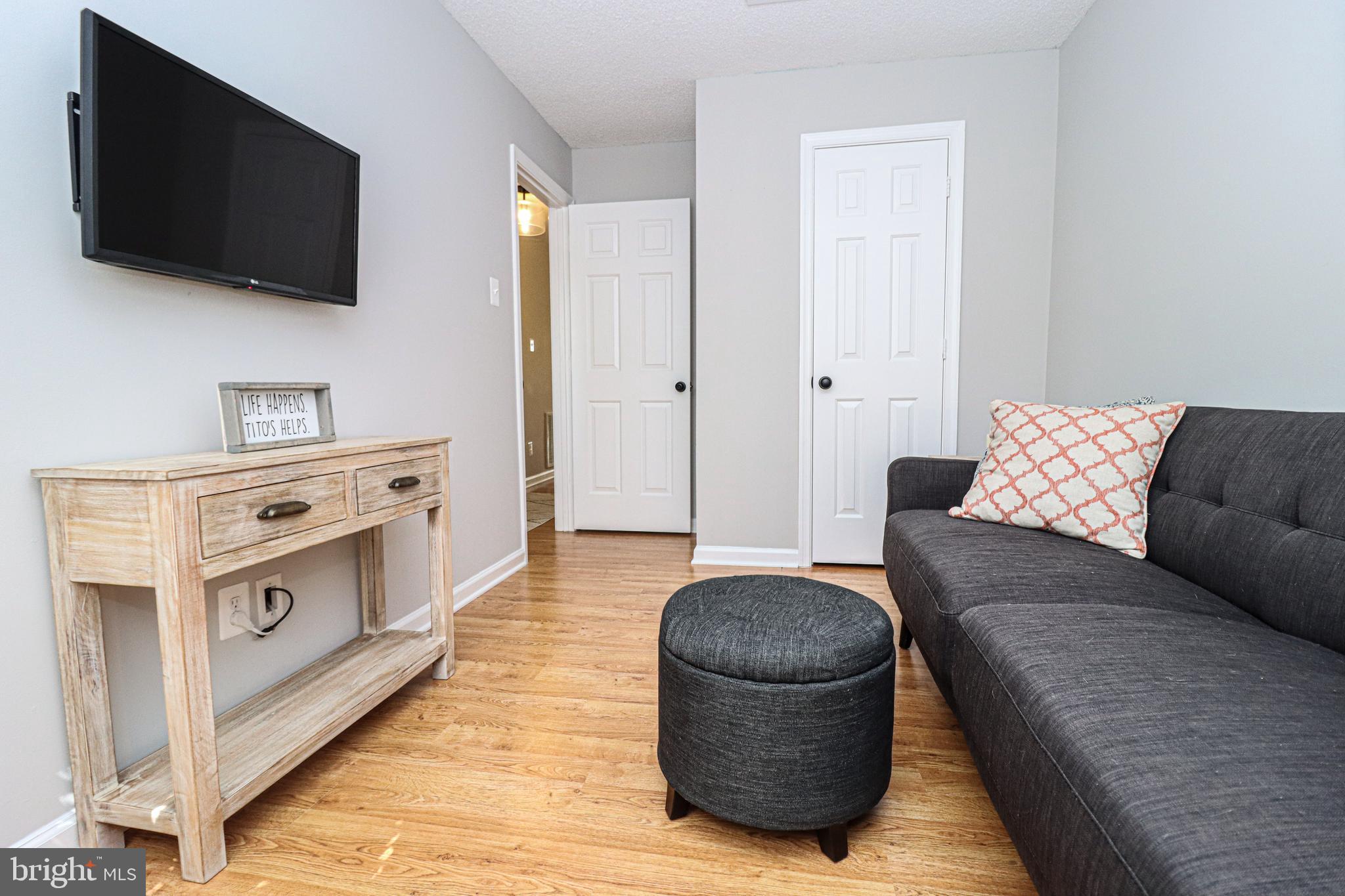 HEIGHTS AT PENDERBROOK - Residential