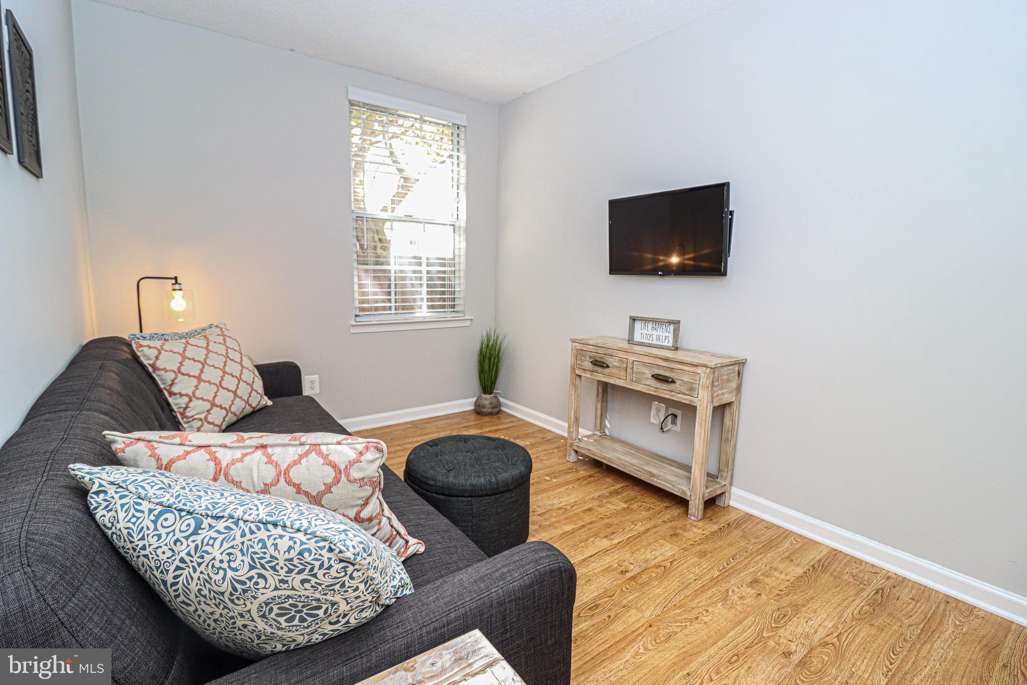 HEIGHTS AT PENDERBROOK - Residential